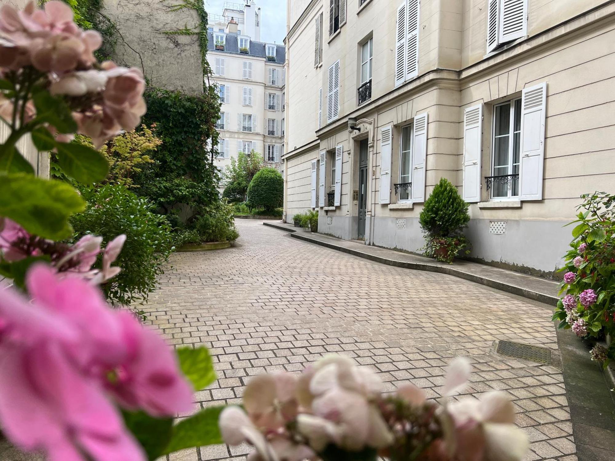 Peace Heaven Triangle Dor Apartment Paris