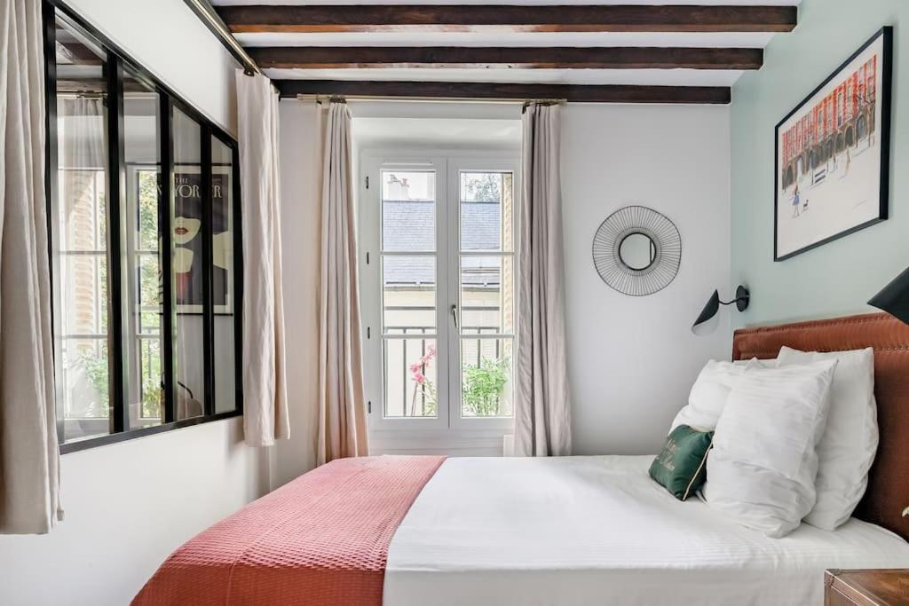 Marais Place Des Vosges Peaceful Air-conditioned Apartment *