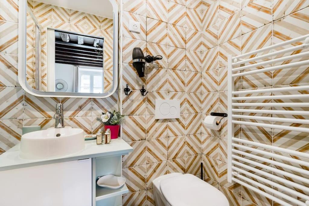 Apartment Marais Place Des Vosges Peaceful Air-conditioned *