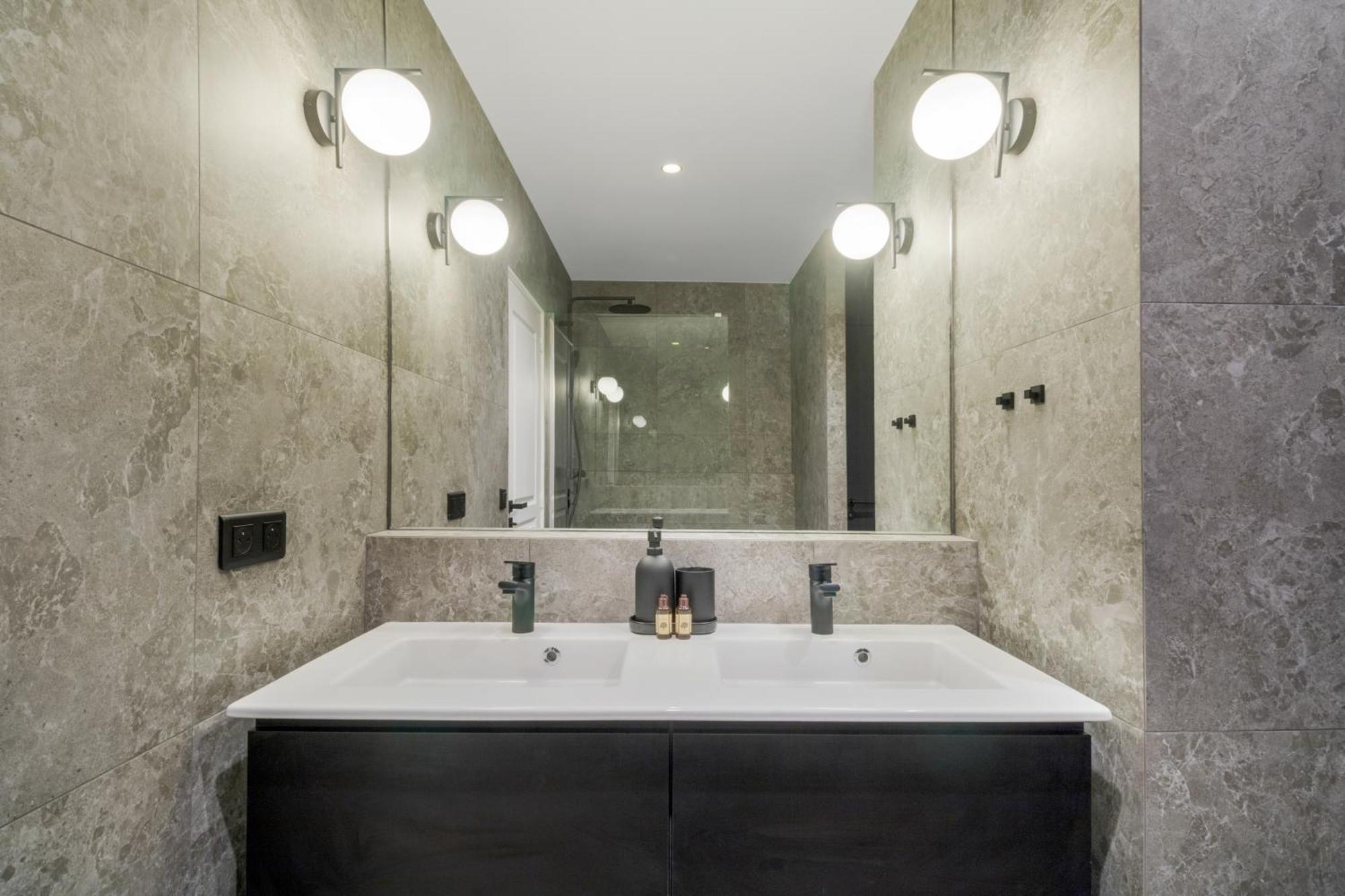 Grand Climatise Bastille - Marais Apartamento *