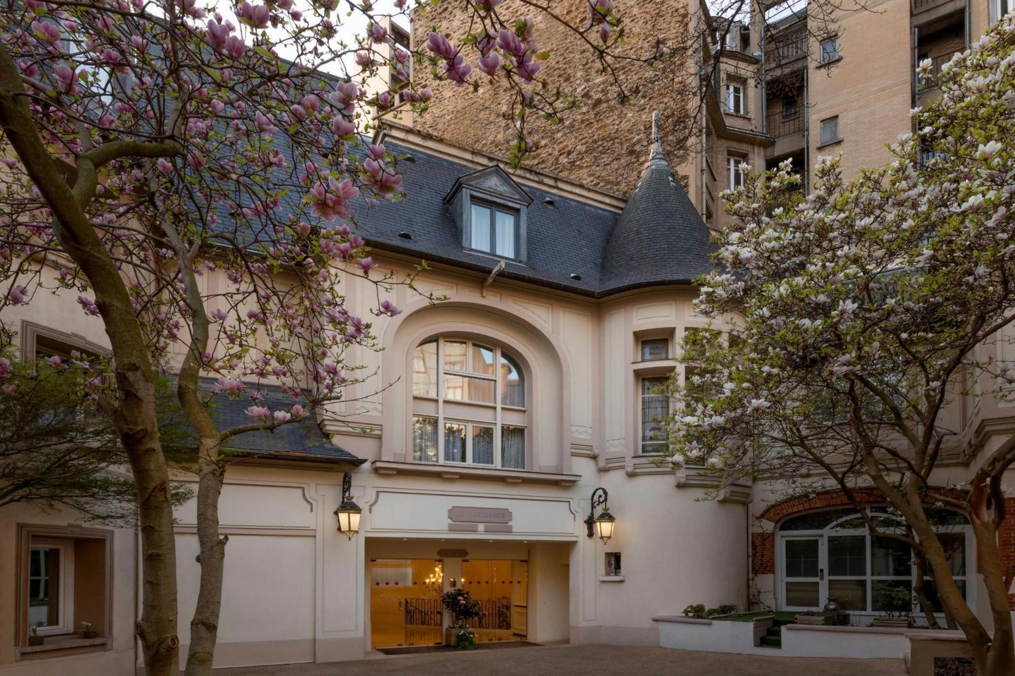 Renaissance Nobel Tour Eiffel 4*