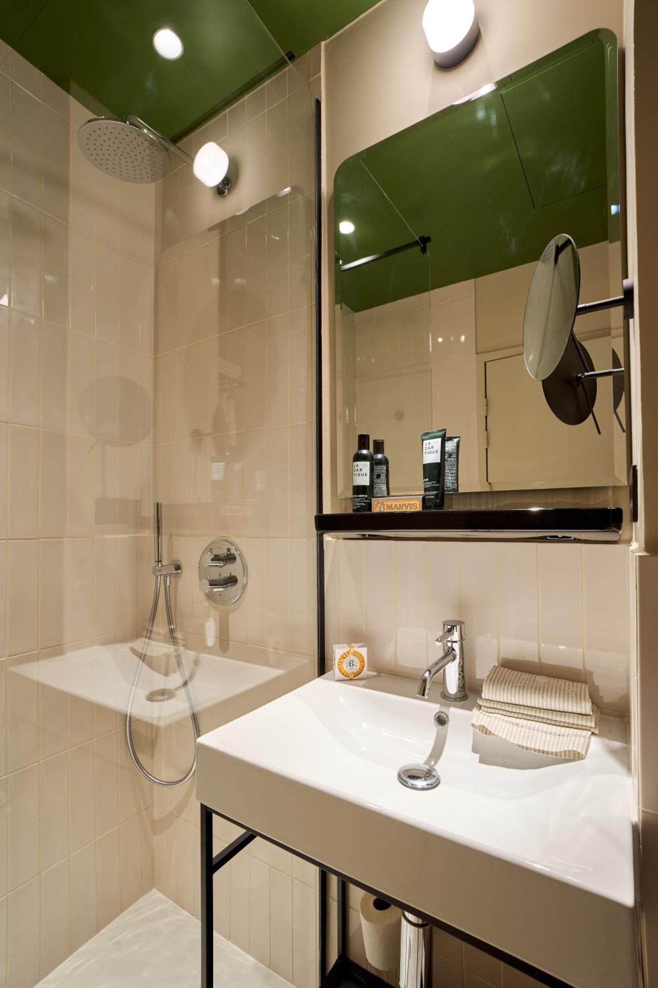 6 Vh - New Opened 2025 Hotel