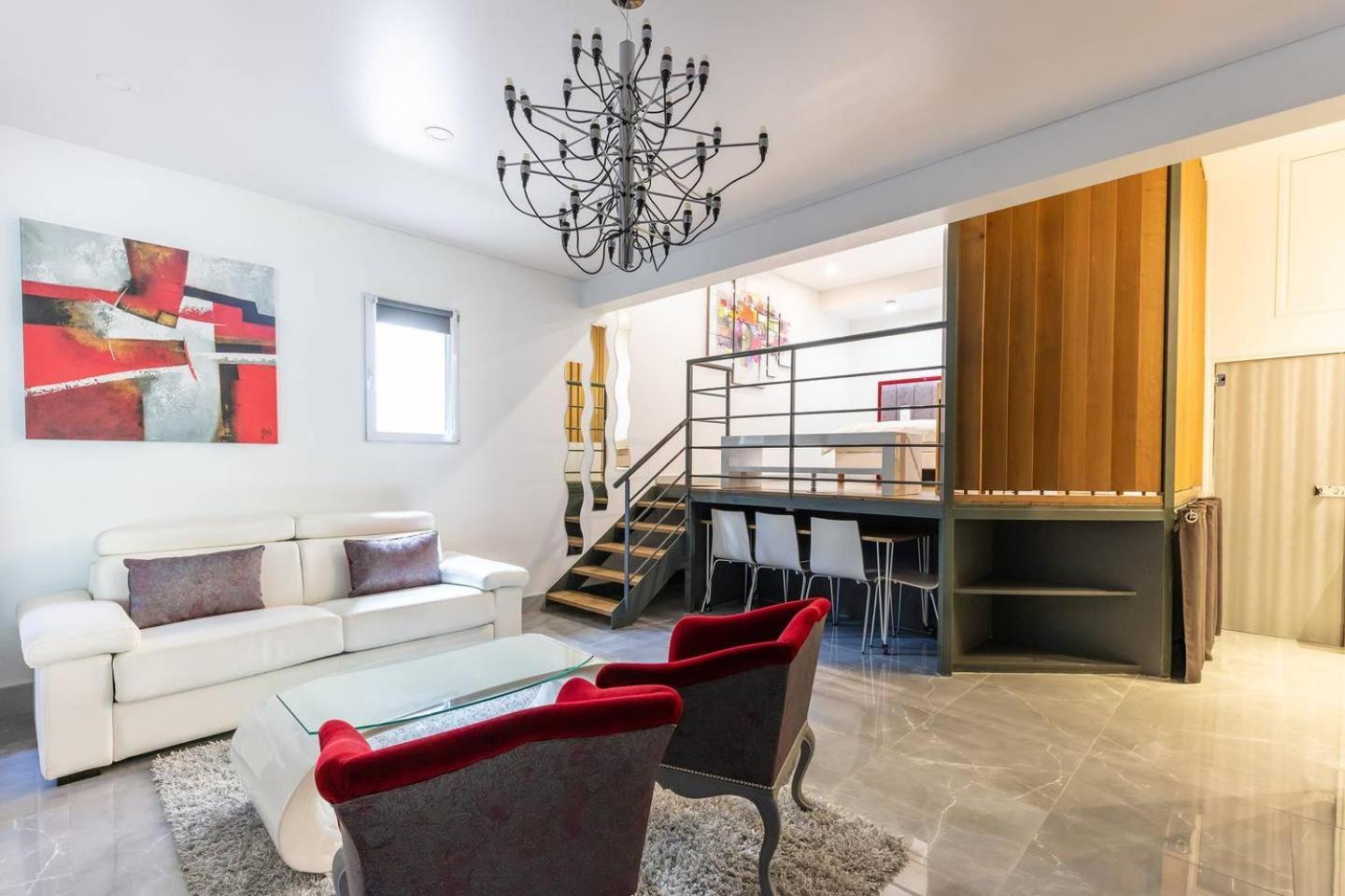 In Marais Elegant Flat In Old Couette-café *