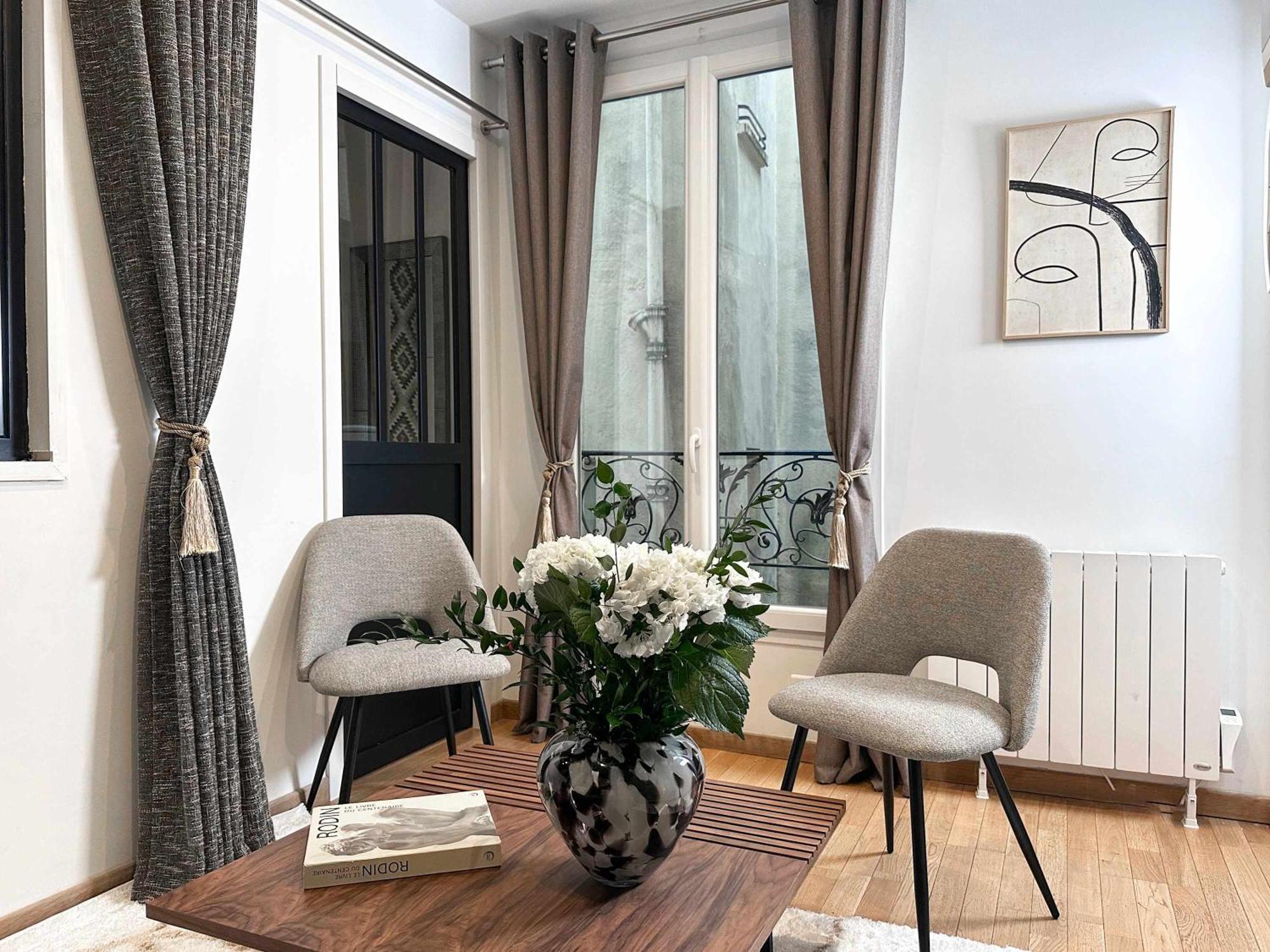 Welcoming Near Louvre Museum Apartment Paris