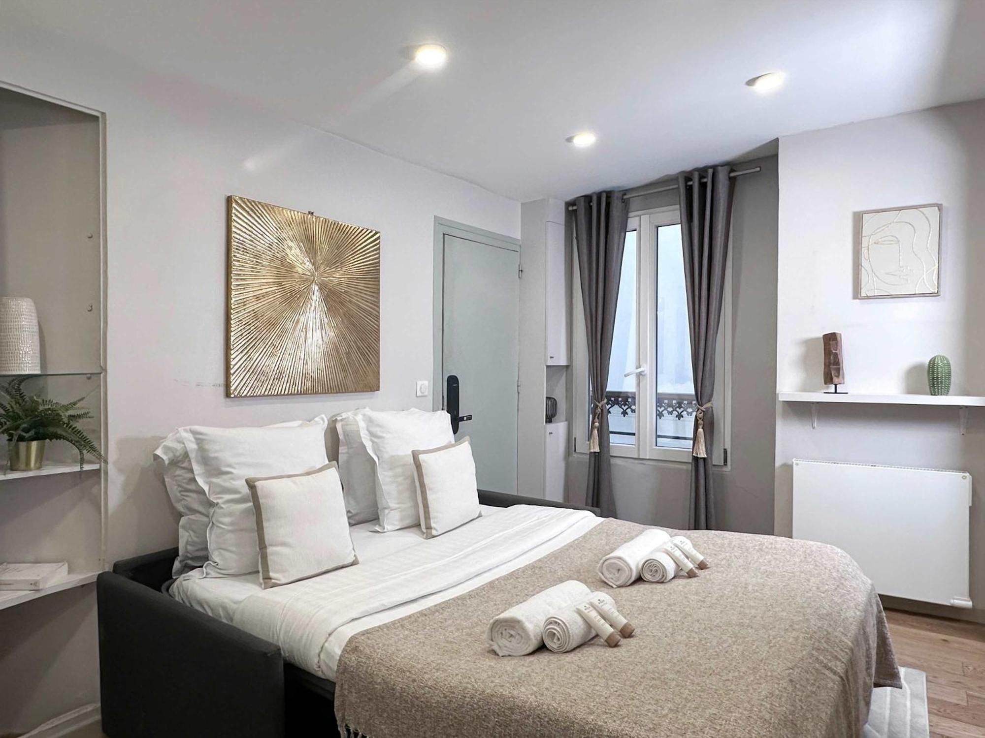 Unique Flat Near Opera Apartment *