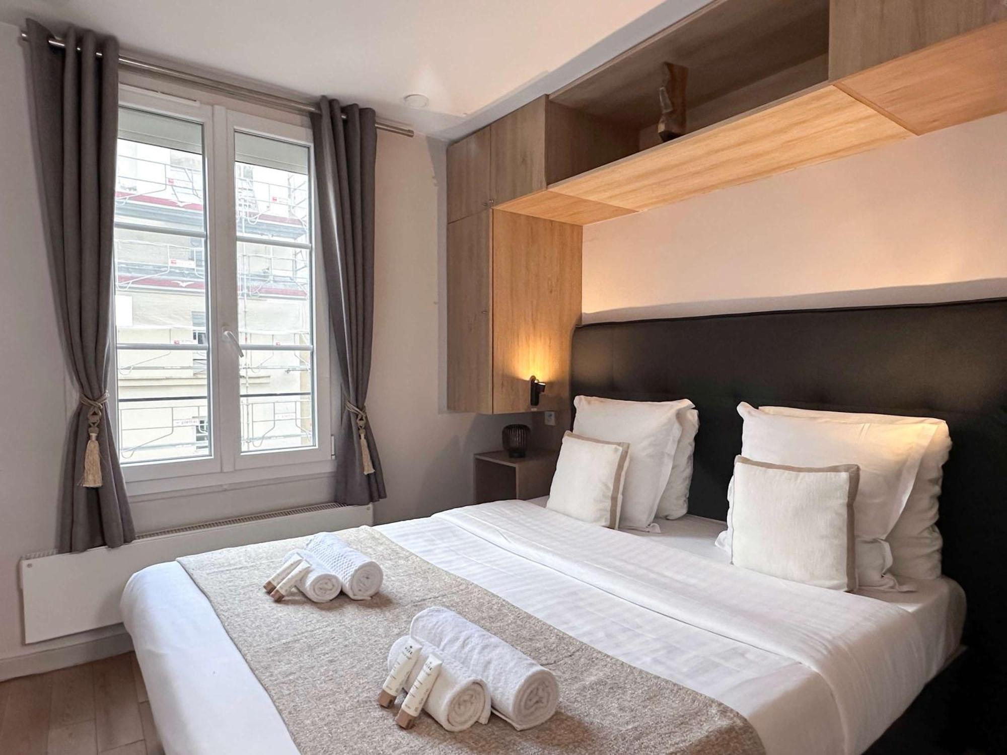 Unique Flat Near Opera * Paris