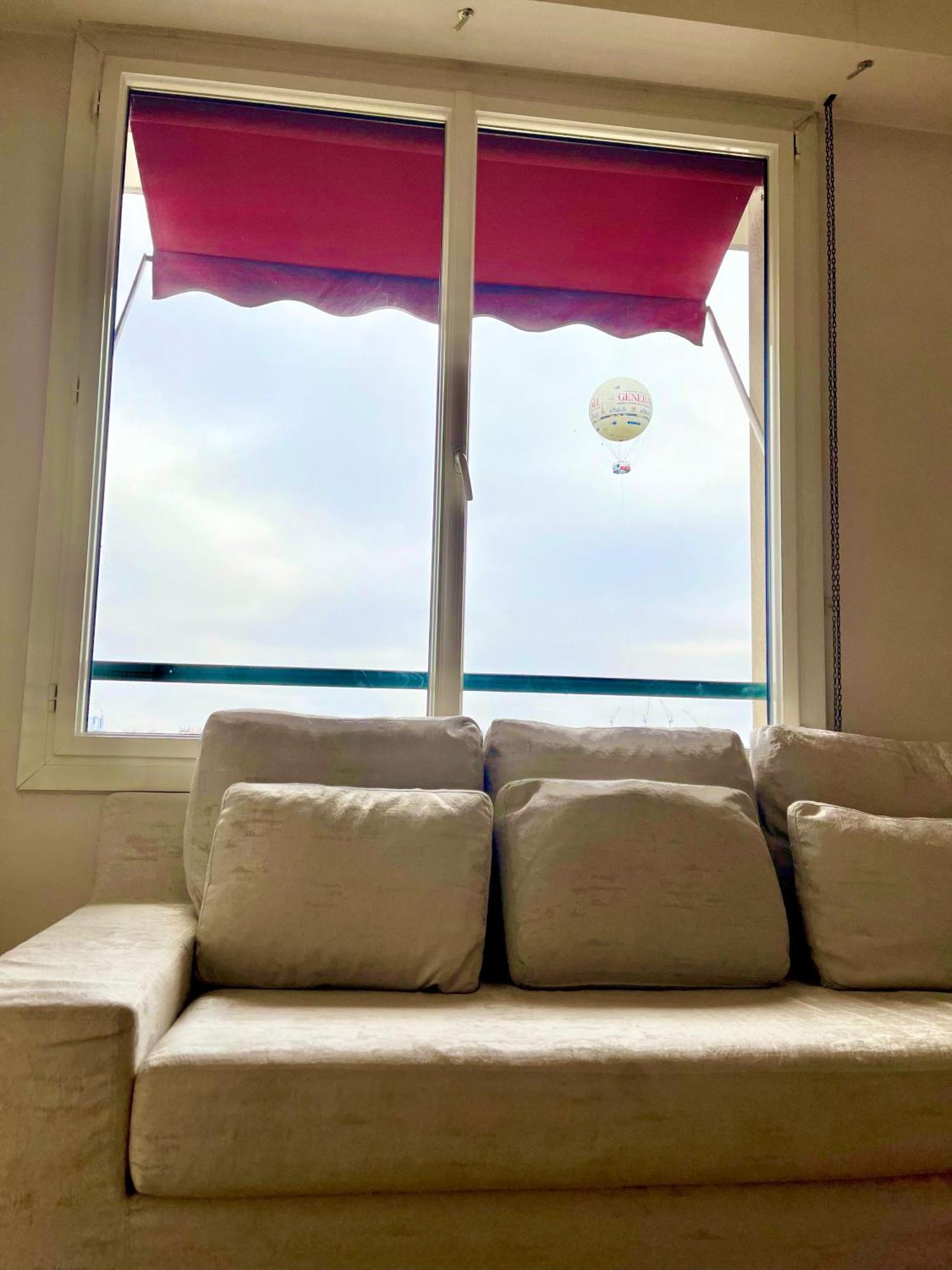 With Eiffel Tower And Seine View Bleriot Apartment