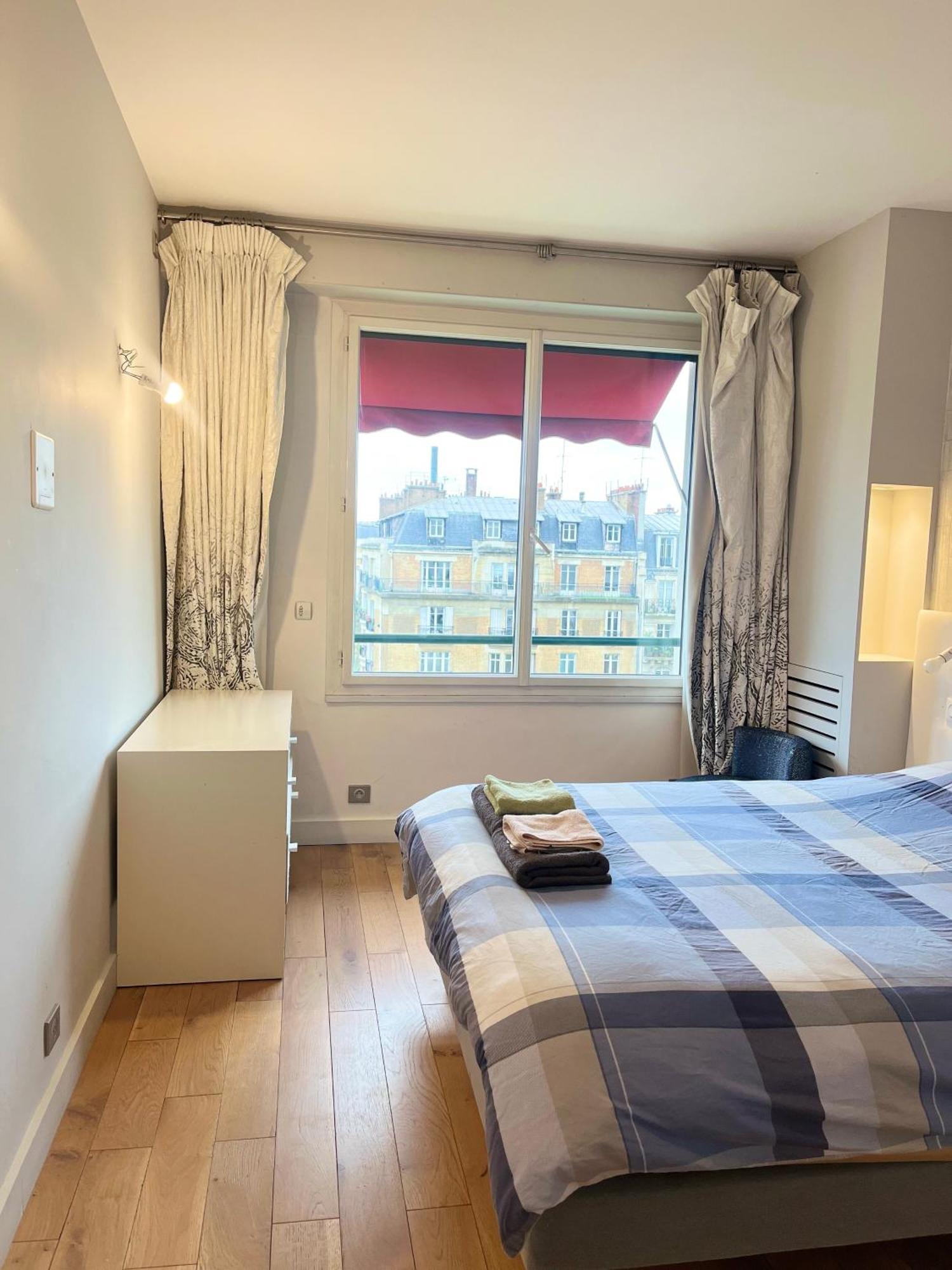 Apartment With Eiffel Tower And Seine View Bleriot *