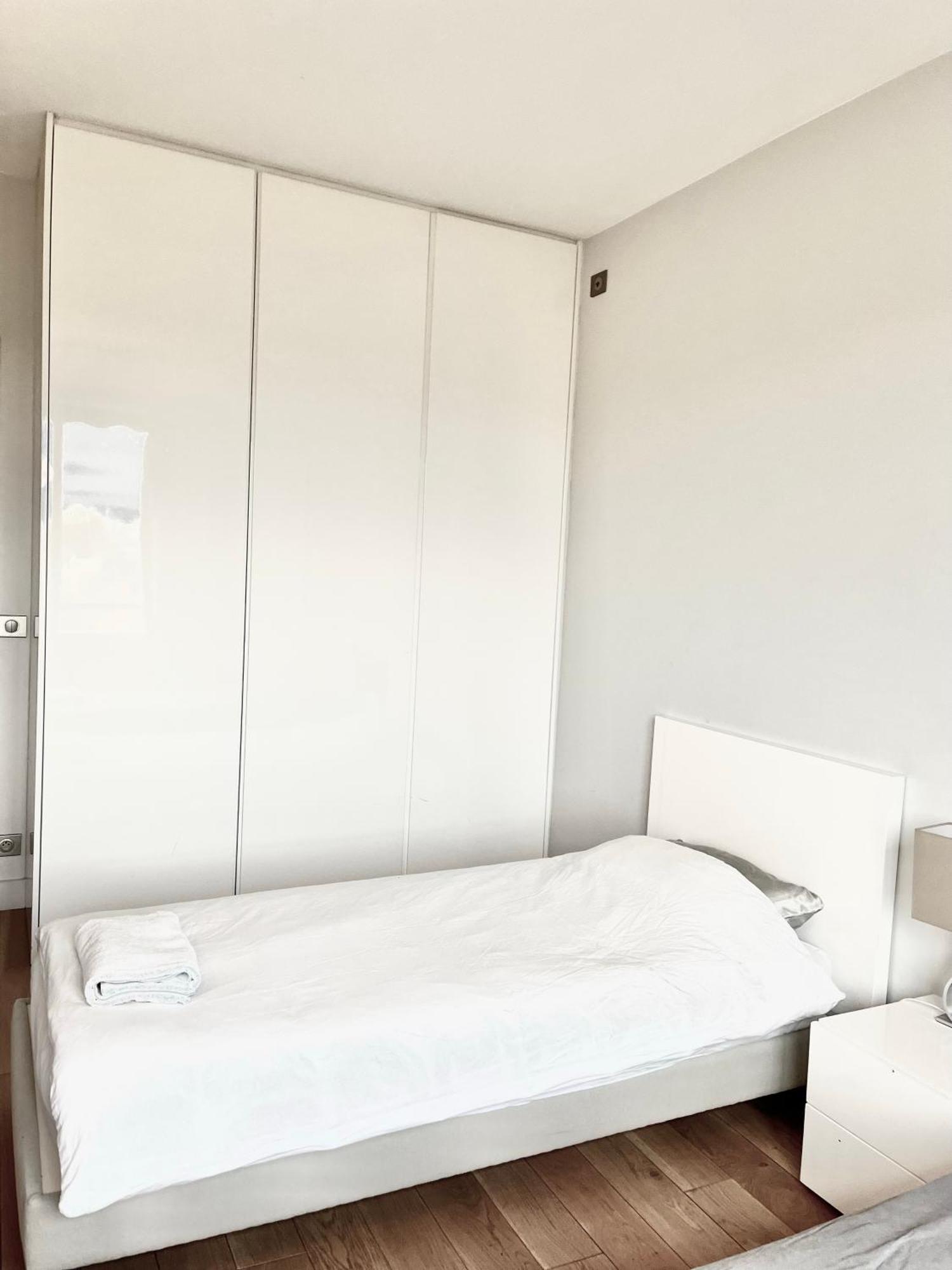 Apartment With Eiffel Tower And Seine View Bleriot *