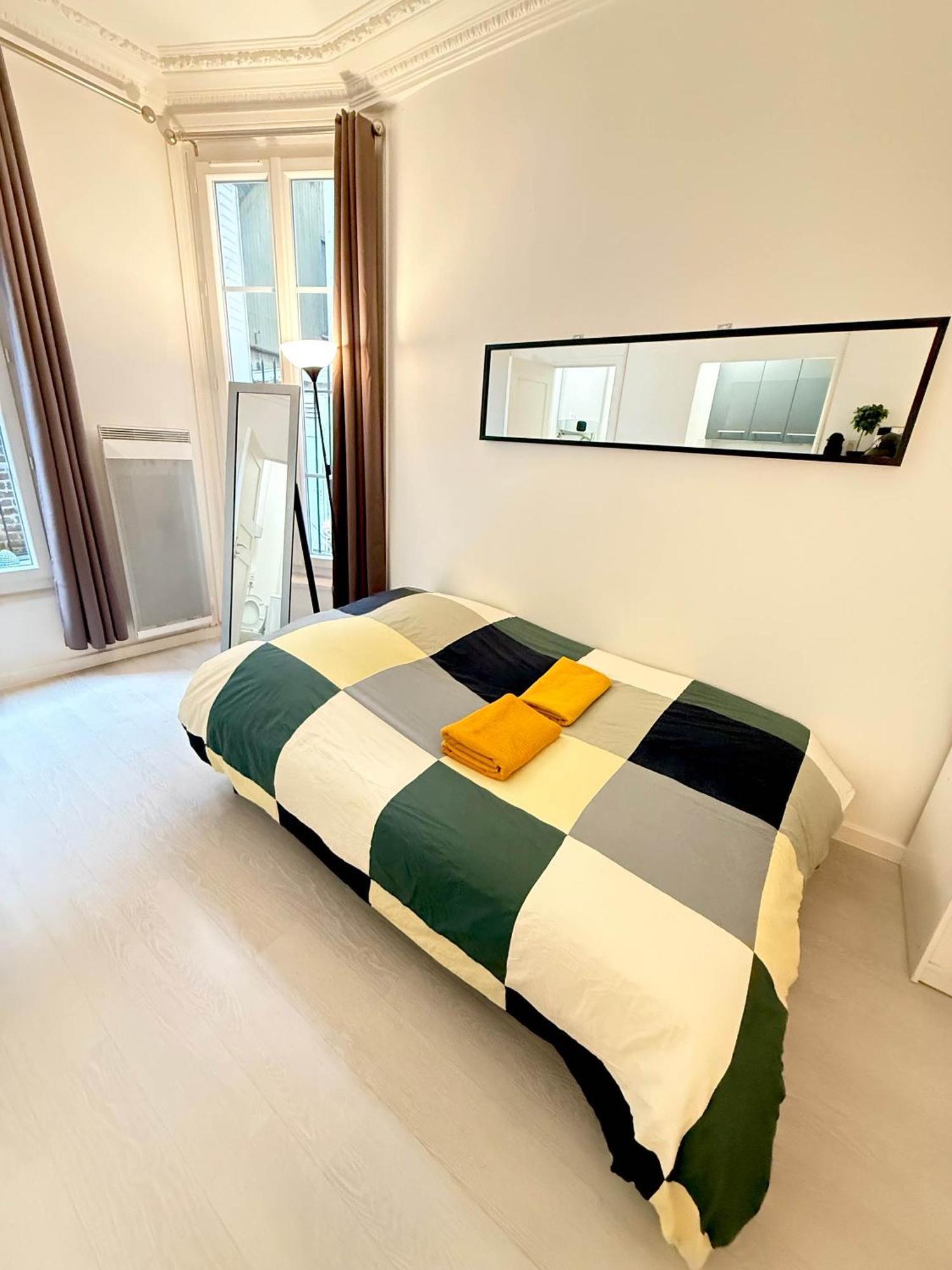 Charming With Private Garden In Cadix