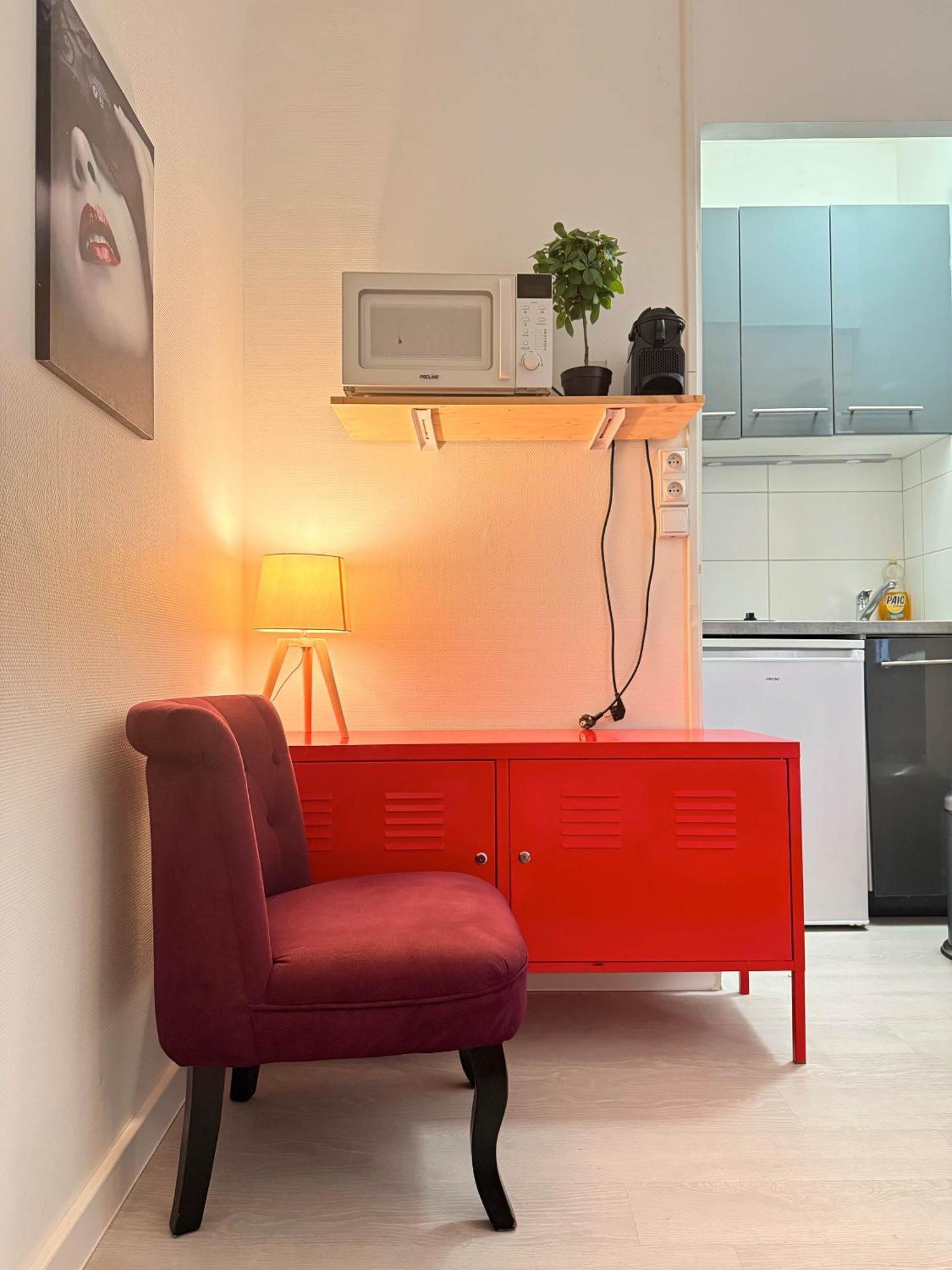 Appartement Charming With Private Garden In Cadix *