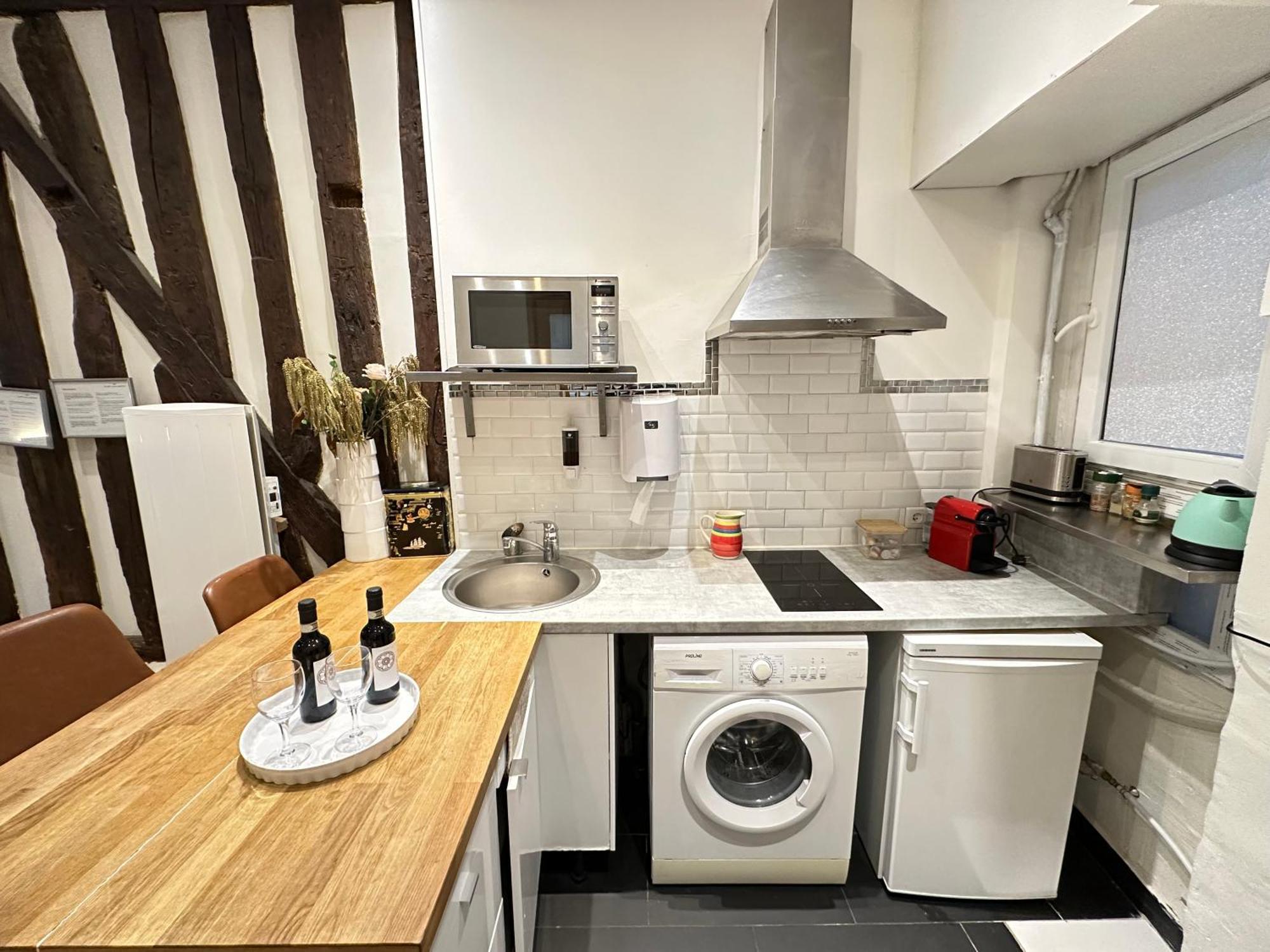 St Paul Marais Flat Ground Floor * Paris
