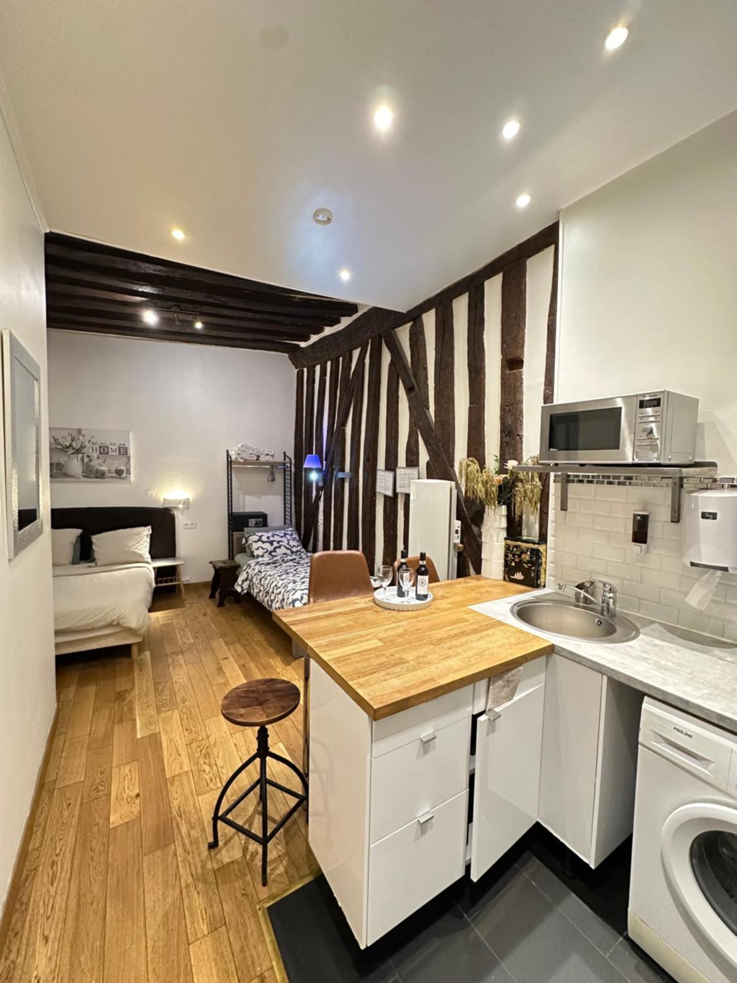 St Paul Marais Flat Ground Floor