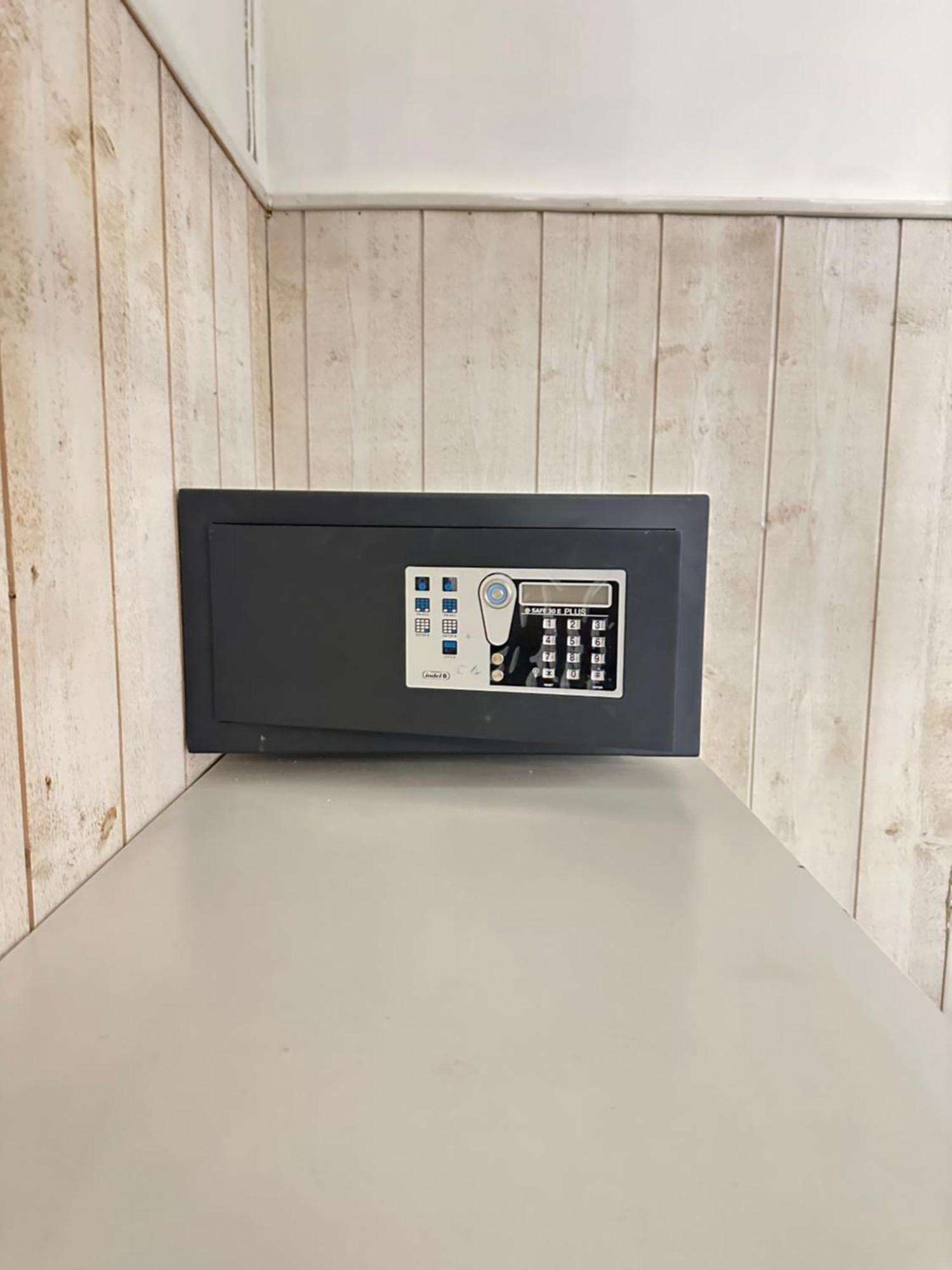 15 Ground Floor Paris