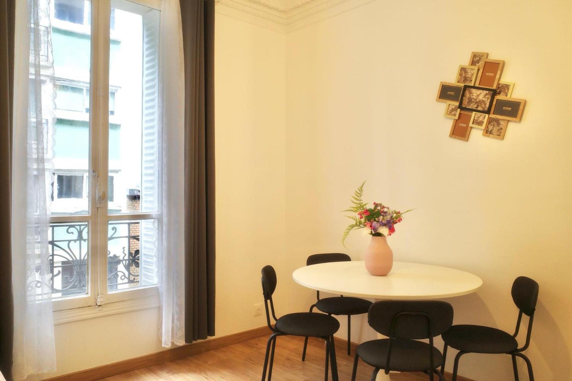 Apartamento Elegant Sleep 5 In Alasseur Near Eiffel Tower Paris