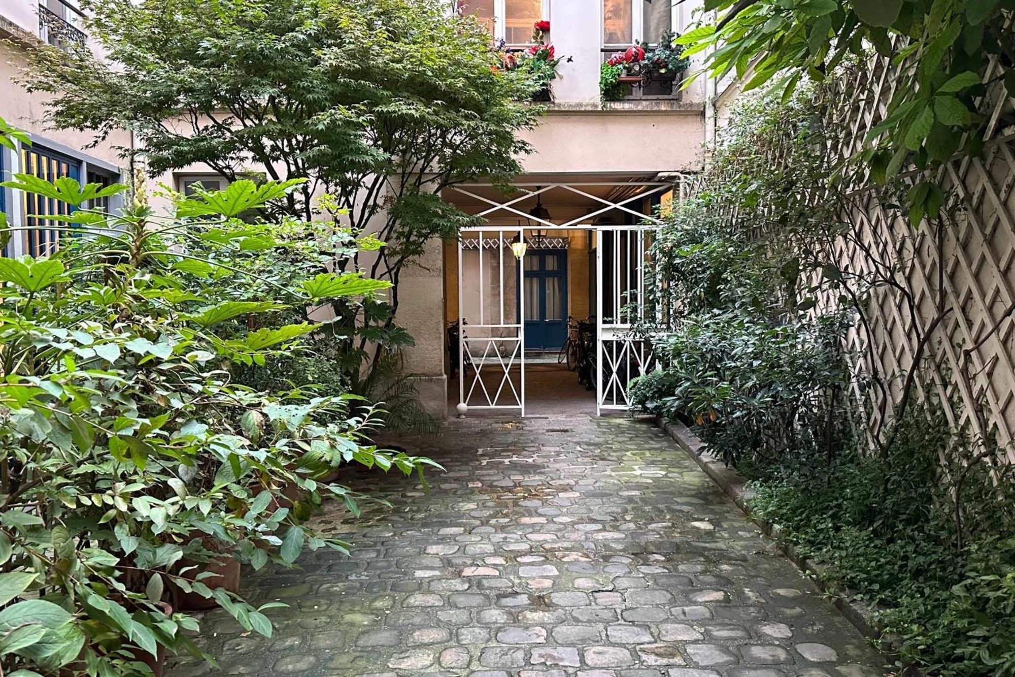 Apartment Cosy T3 In The Heart Of Popincourt Paris