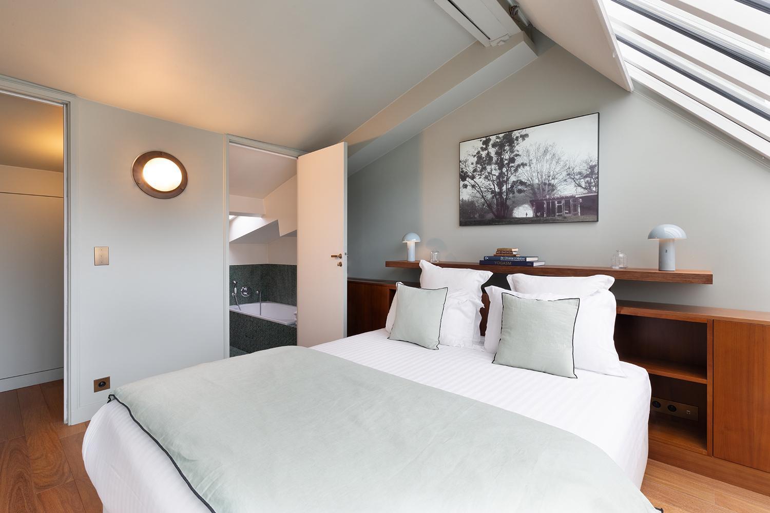 Oniri - In Montmartre - Robert Planquette Apartment Paris