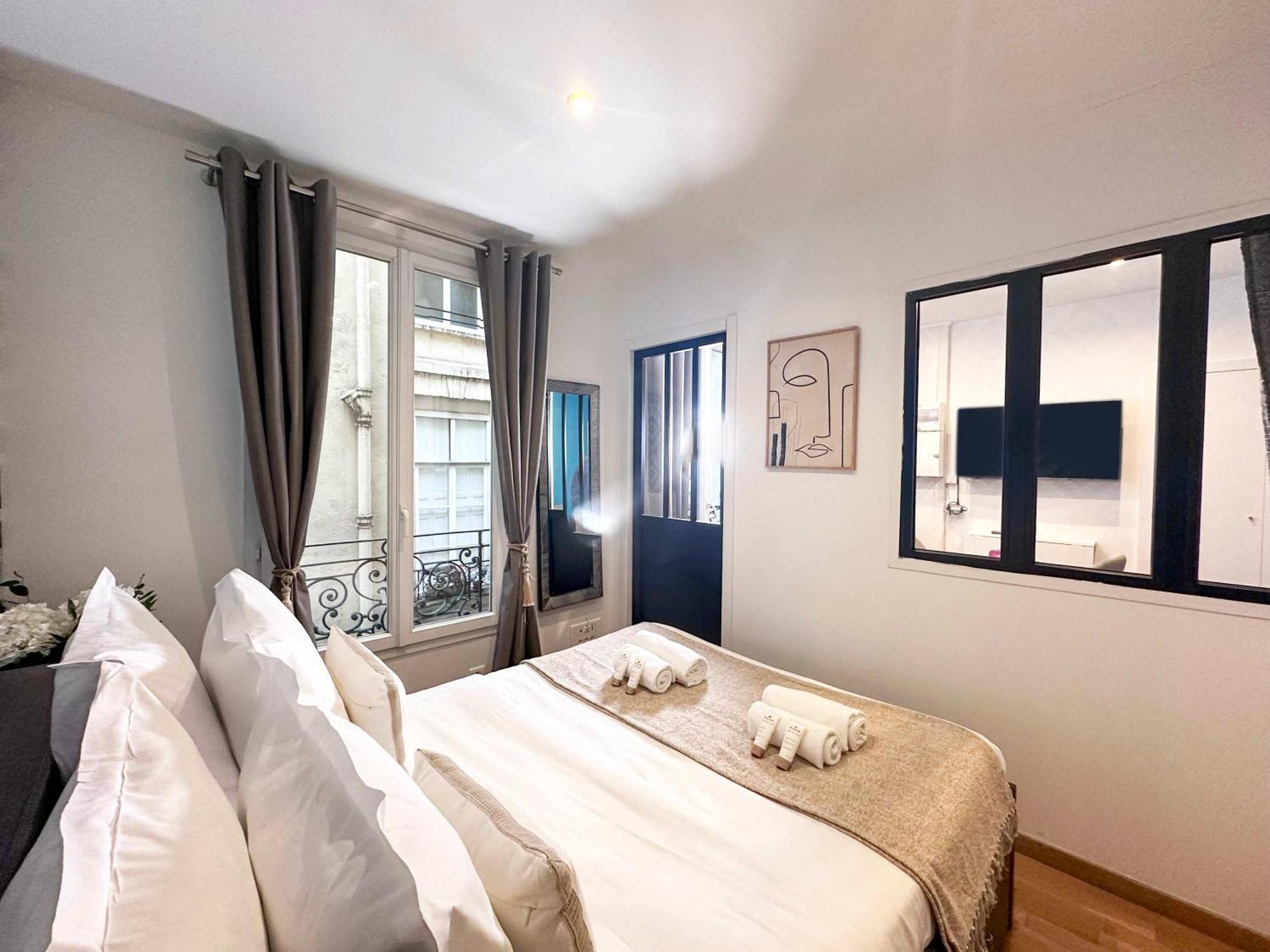 Welcoming Near The Louvre Apartment Paris