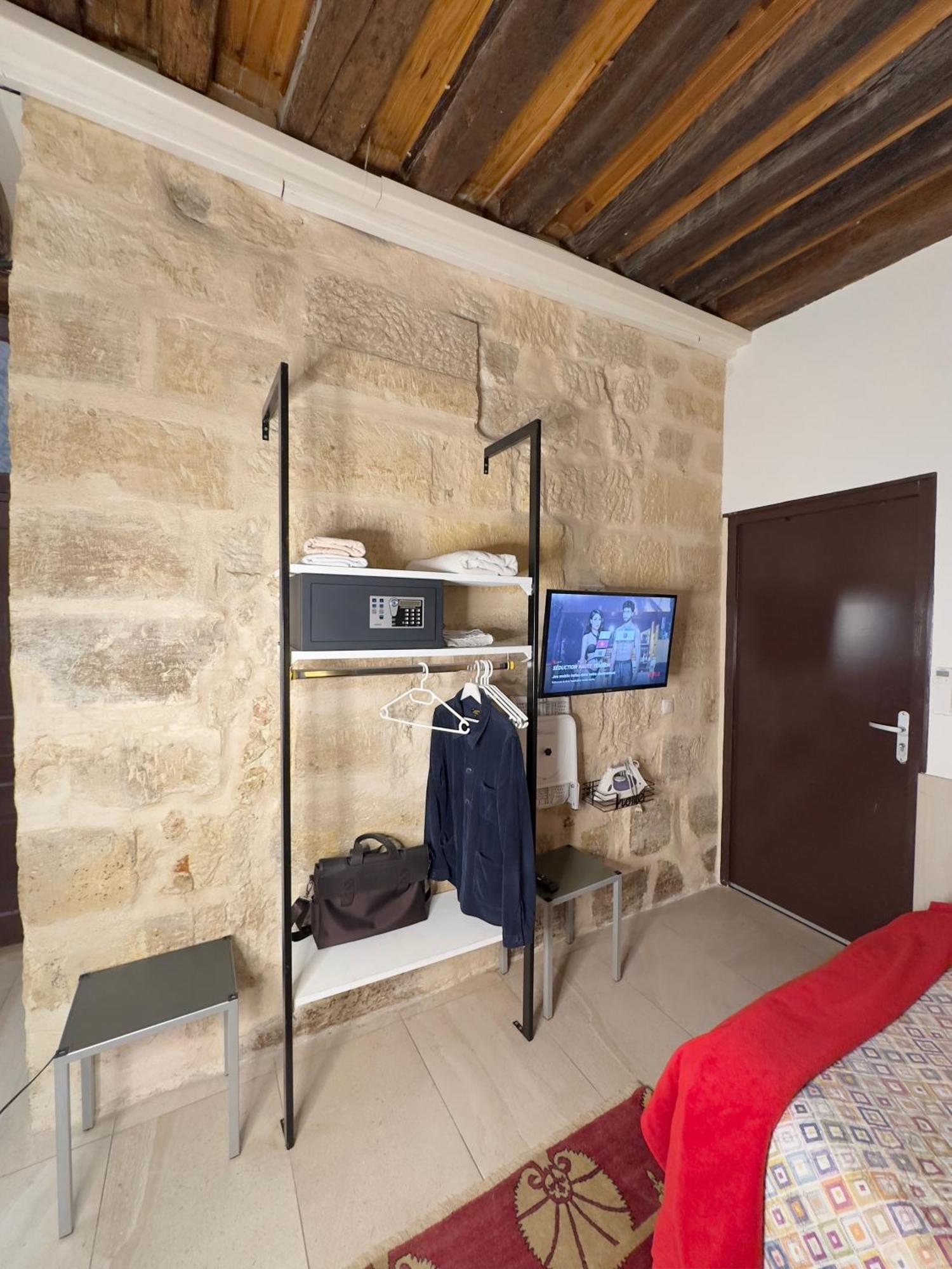 Apartment Charles V Flat Ground Floor *