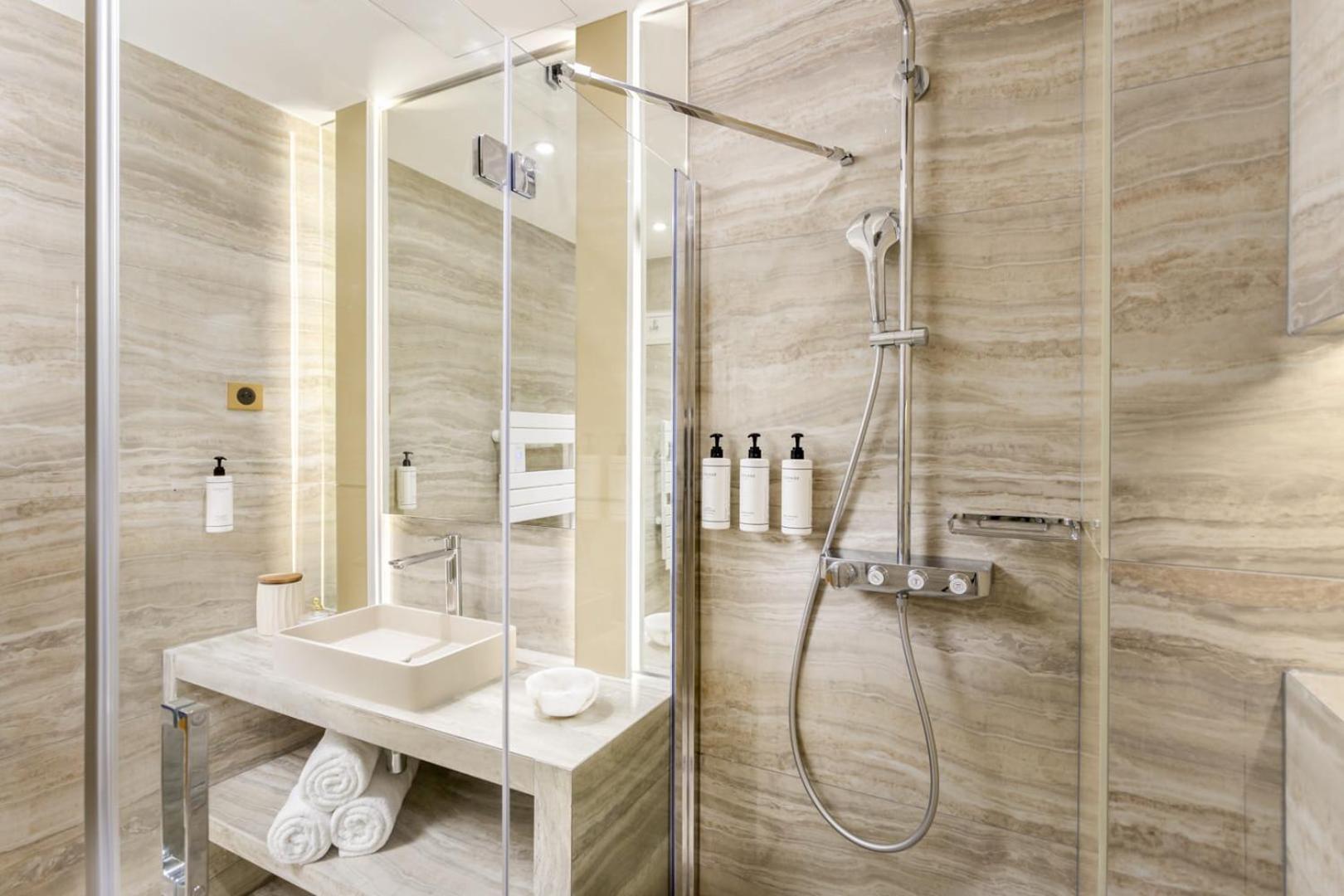 Appartement Merveil - Signature Suite-champs Elysees- Marignan
