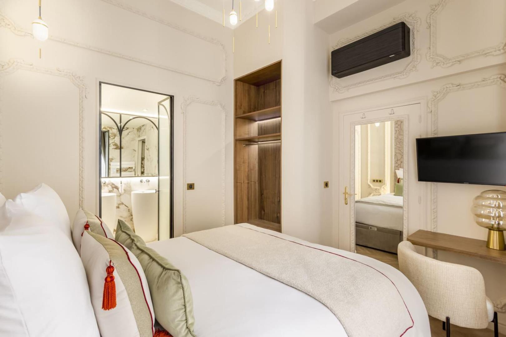 Merveil - Signature Suite-champs Elysees- Marignan * Paris
