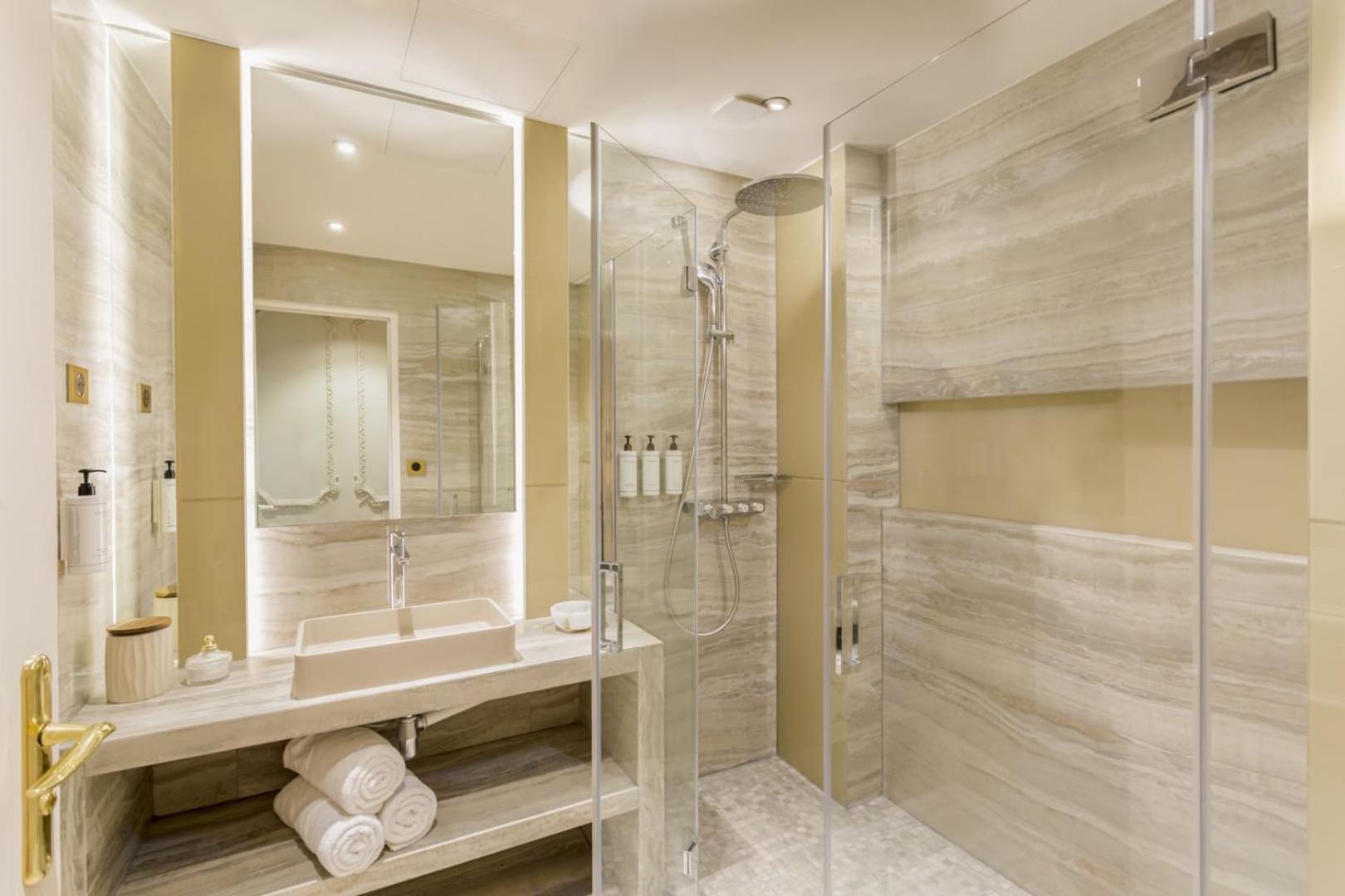 Merveil - Signature Suite-champs Elysees- Marignan Appartement *