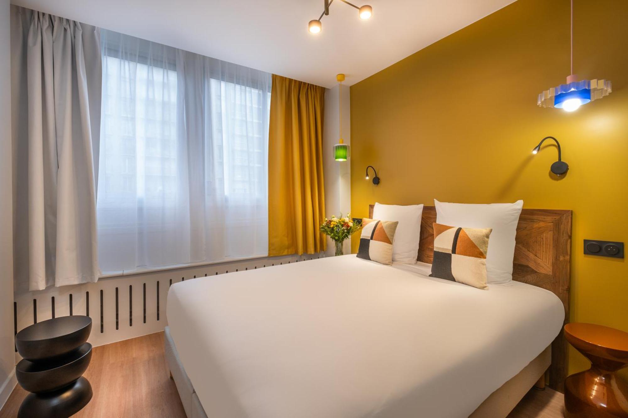 Aparthotel West *