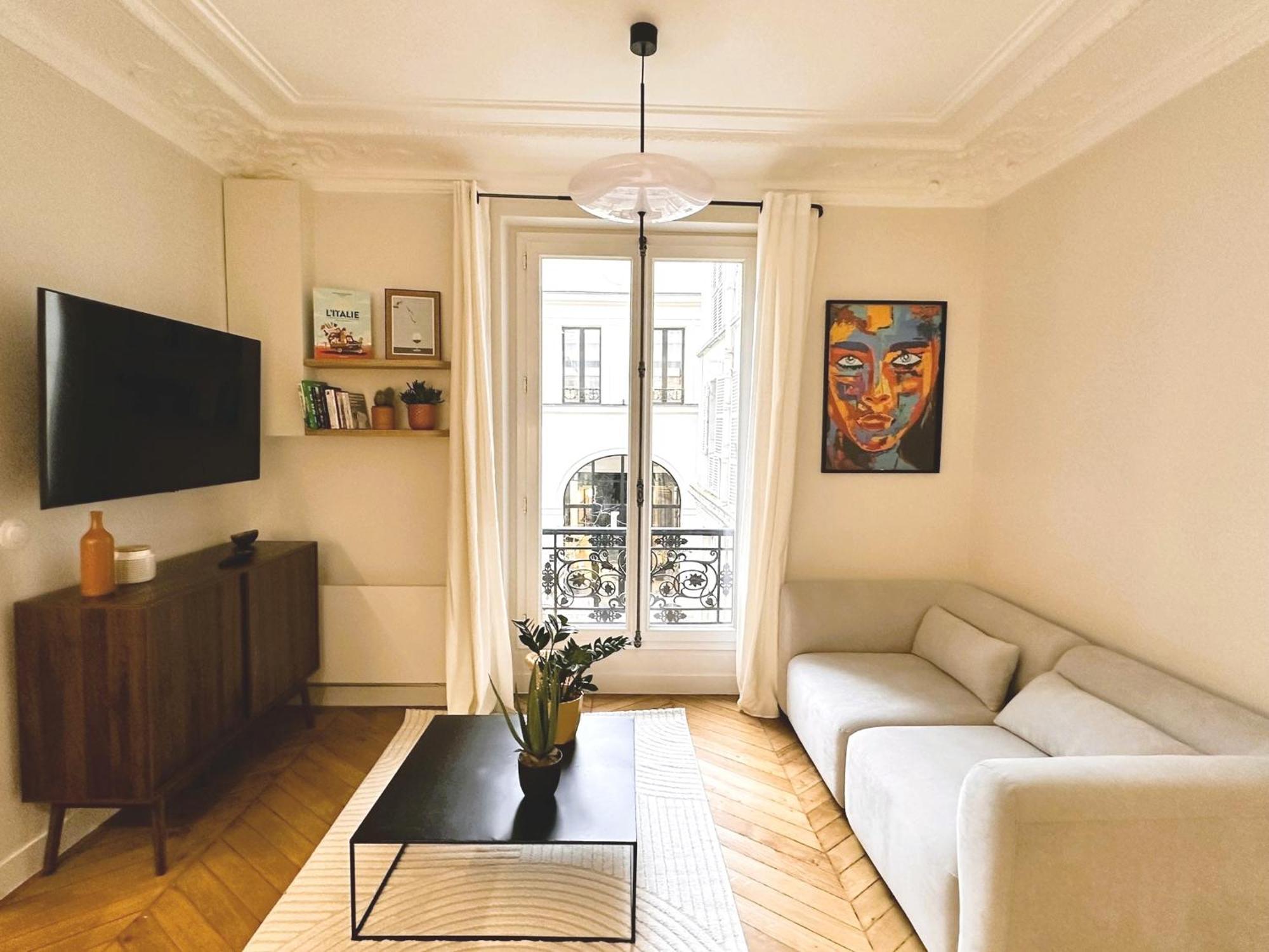 Apartment In Central