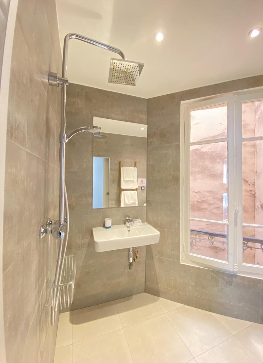 Charm & Comfort - Heart Of Montmartre Apartamento