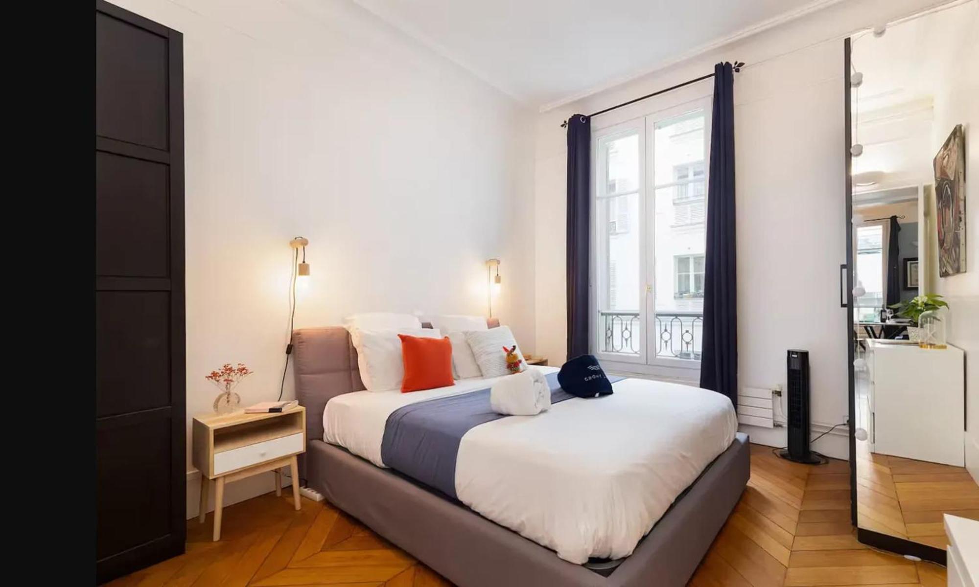 Moderne A Pres Des Champs-elysees Apartment
