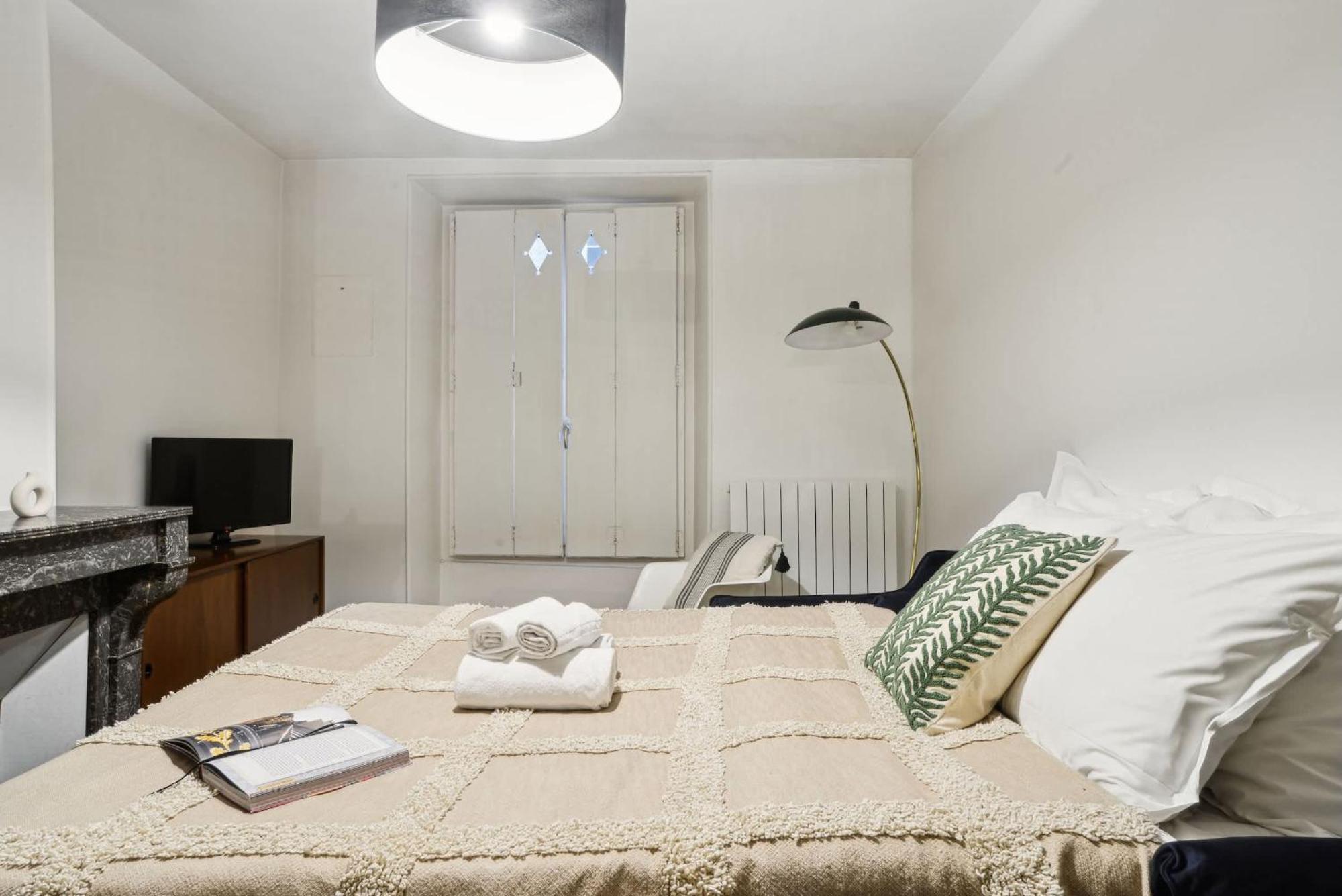 Palais Royal & Louvre - 1br - Cityapartmentstay Apartment *