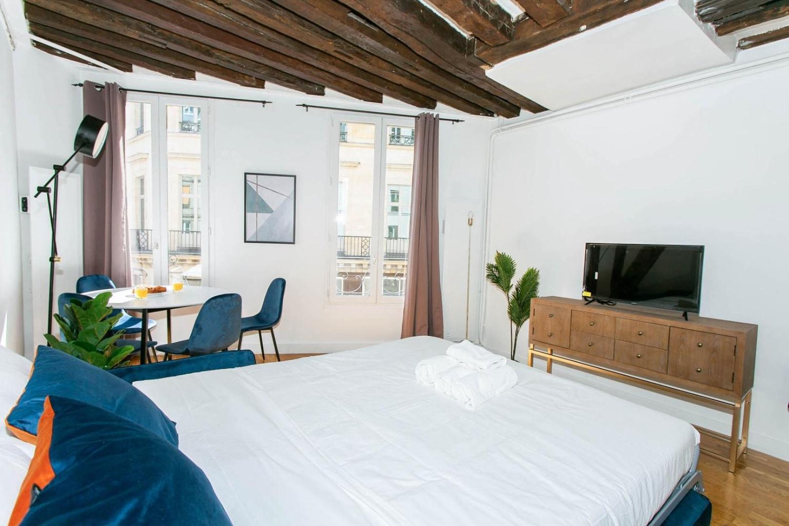 Bnbnook - Elegant 1br Near Louvre And Palais Royal Apartment