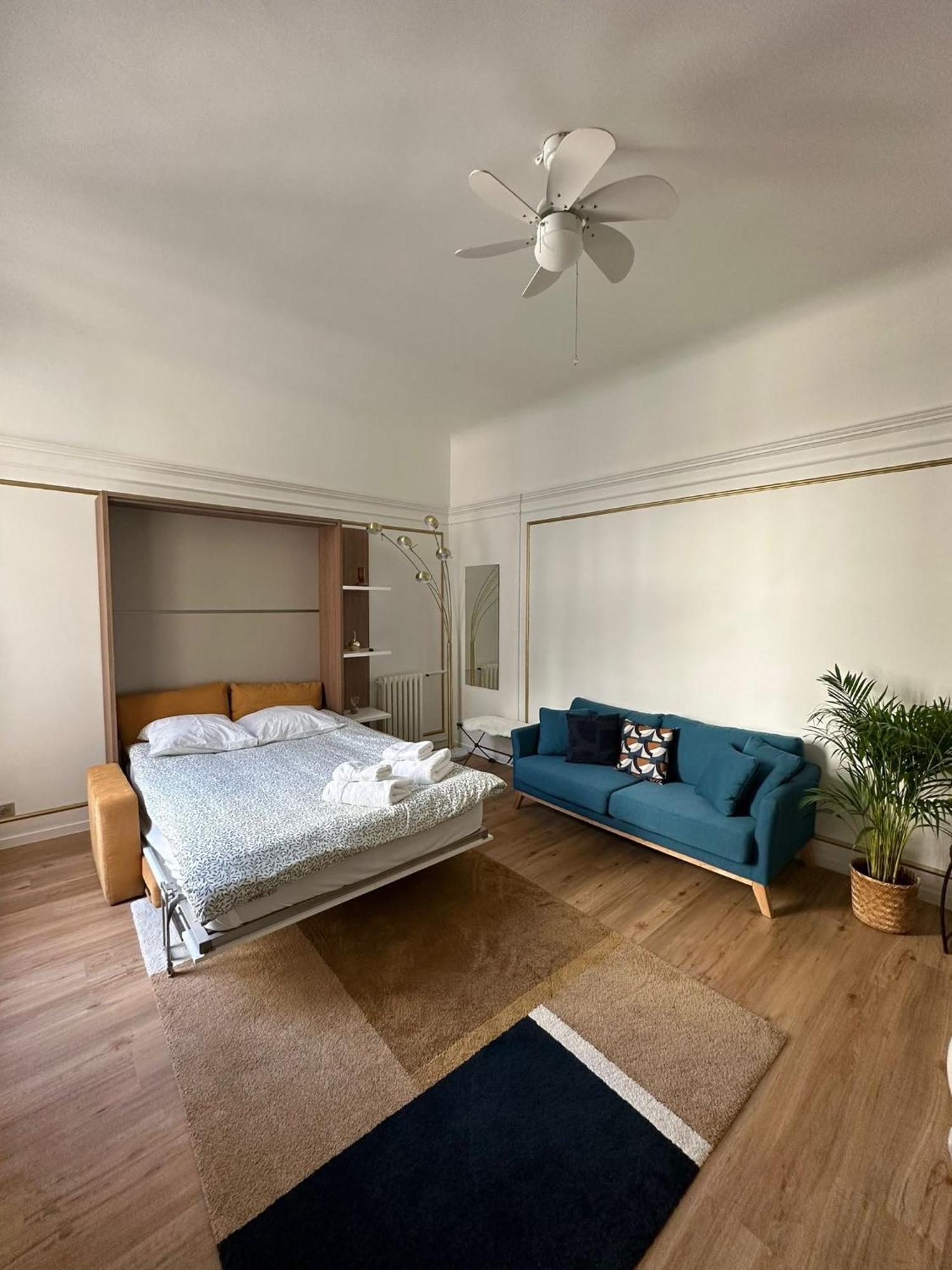 Apartment Au Coeur Des Champs Elysees