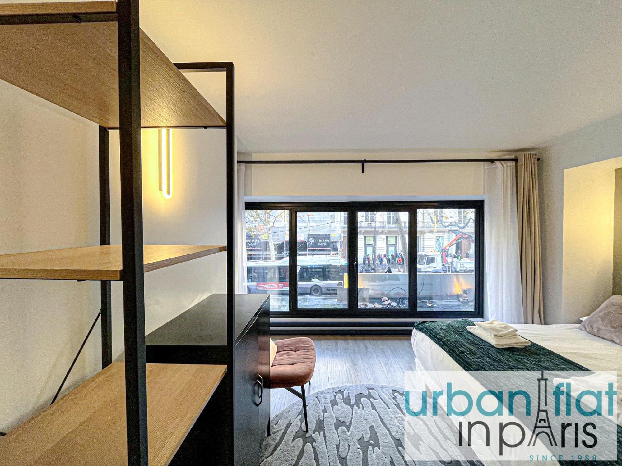 Urban Flat 194 - Spacious 3 Bedroom Montmartre Apartment Paris