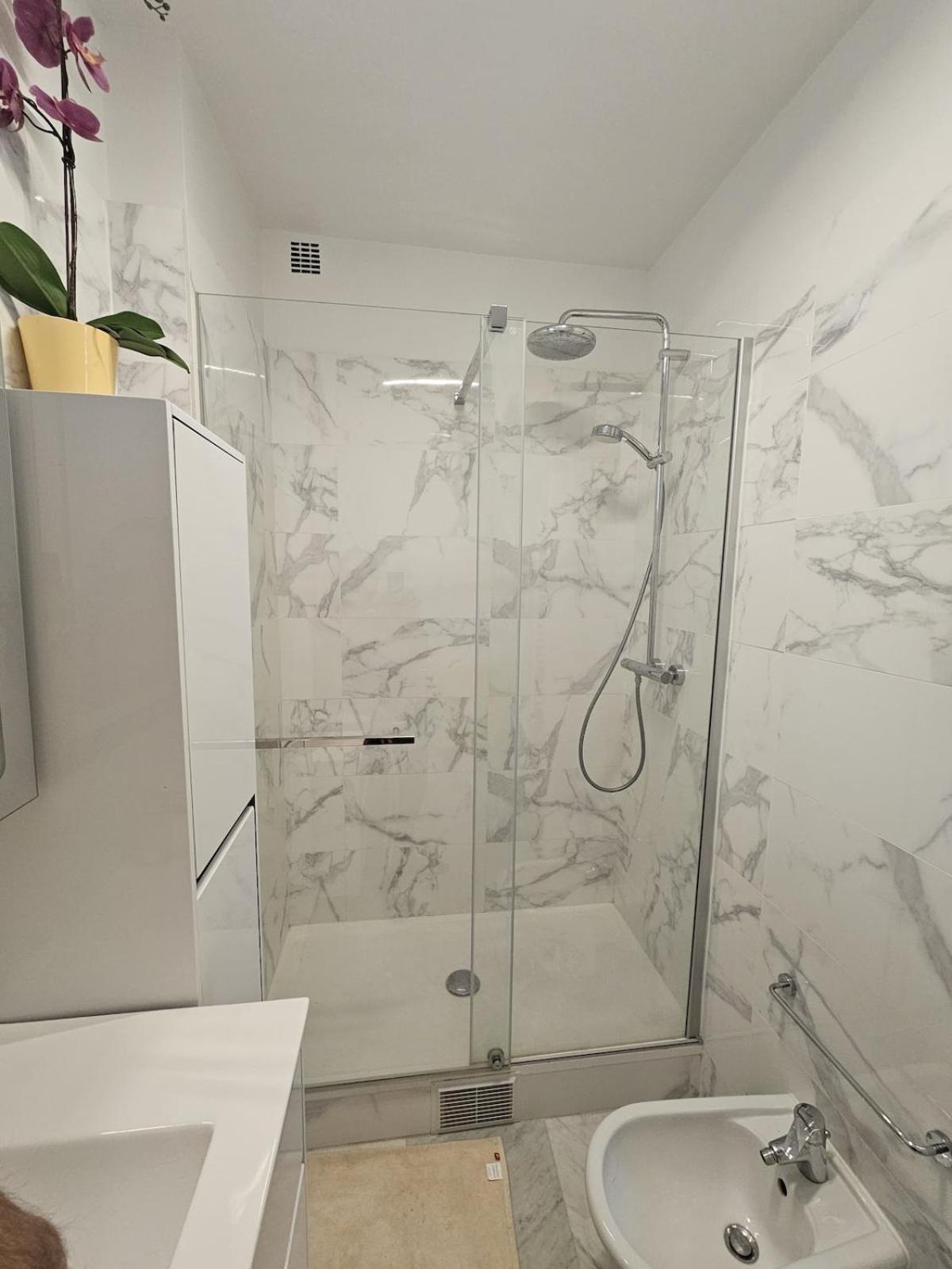 Montmartre Beautiful 67 M2 With Gym & Balcony Apartment
