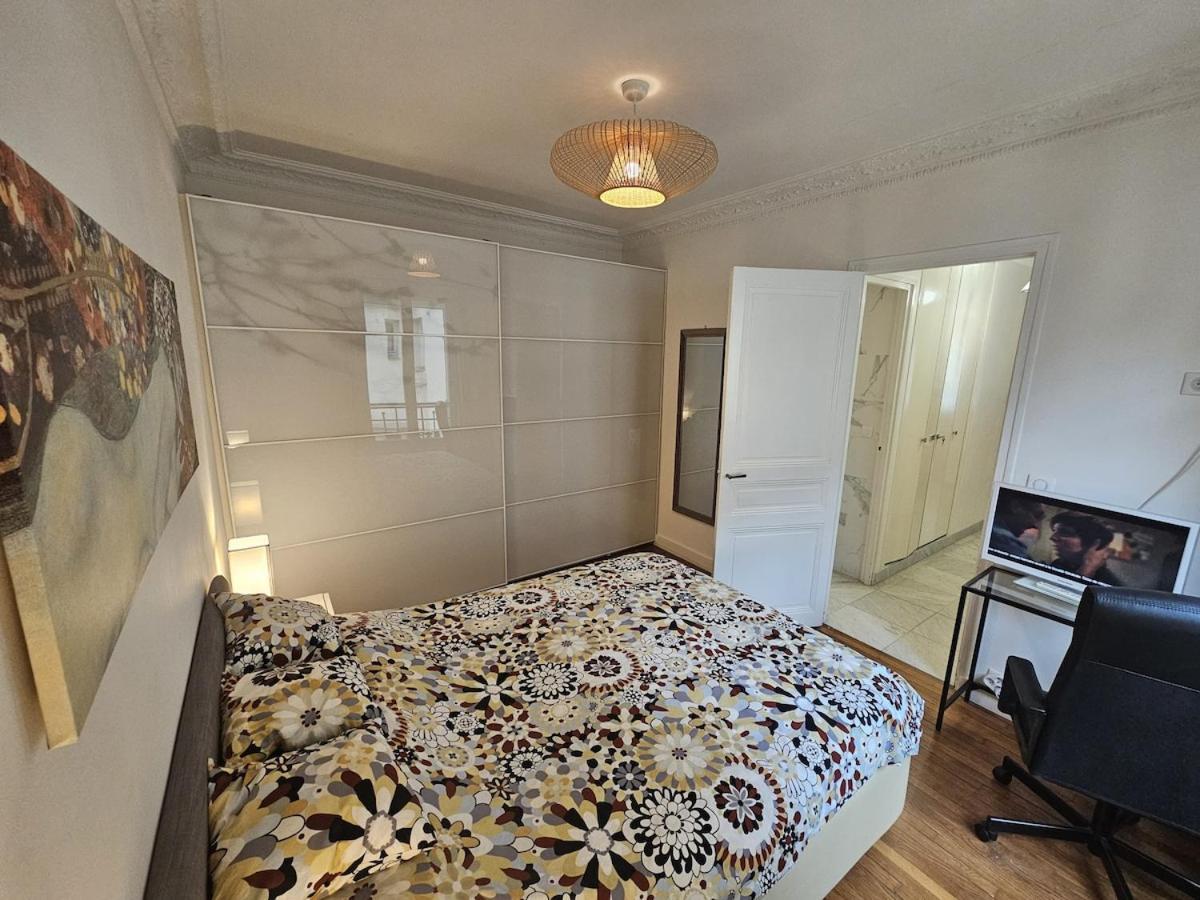 Apartment Montmartre Beautiful 67 M2 With Gym & Balcony