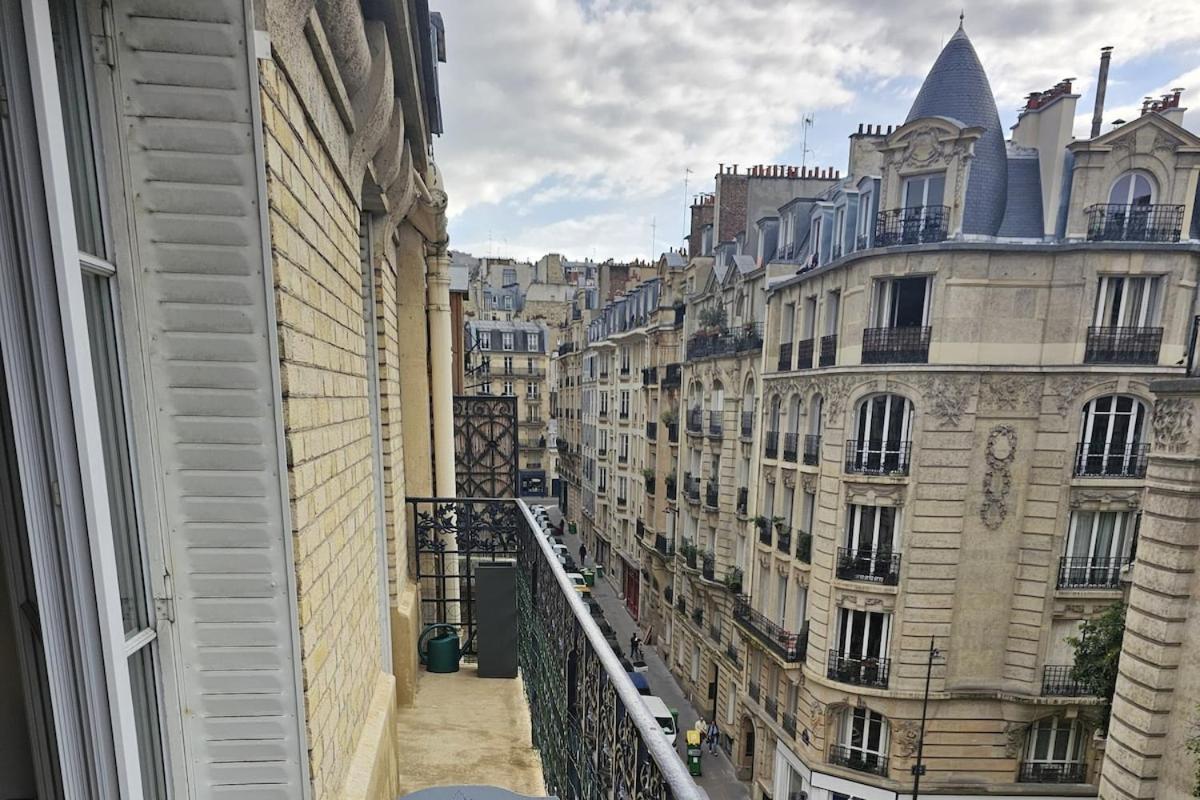 Apartment Montmartre Beautiful 67 M2 With Gym & Balcony