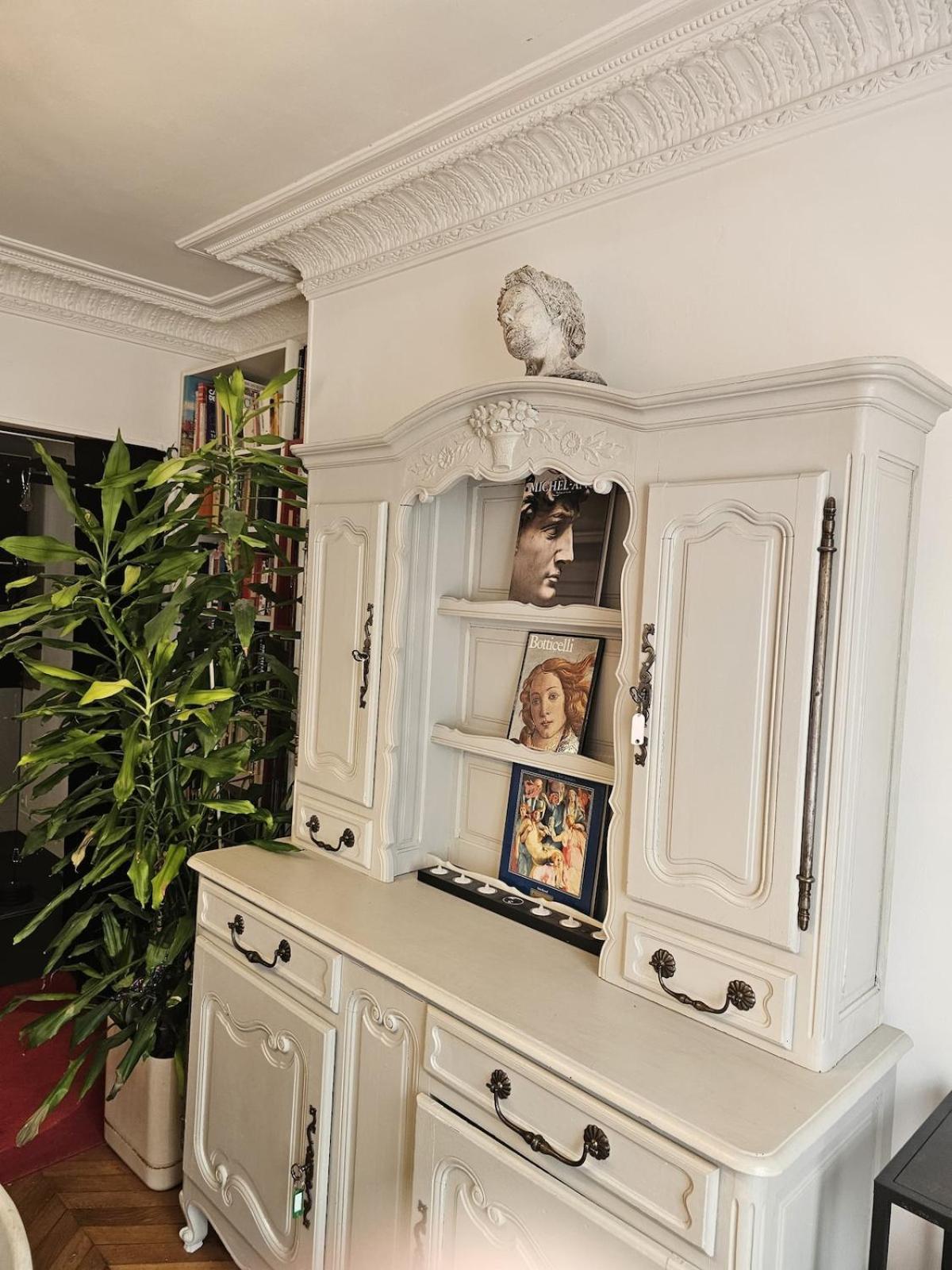 Montmartre Beautiful 67 M2 With Gym & Balcony Apartment