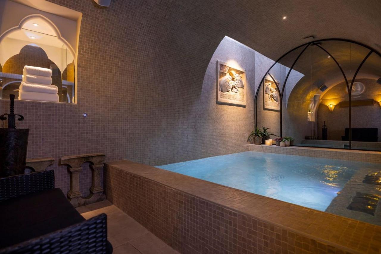 Le Renouveau Charm Apartment