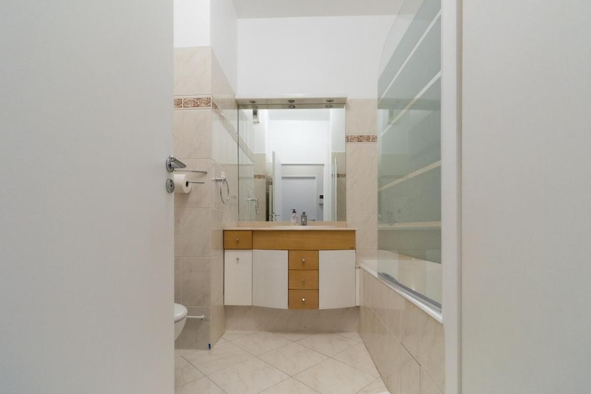 Appartement 2,3 Personnes Proche Beaugrenelle - Ii *