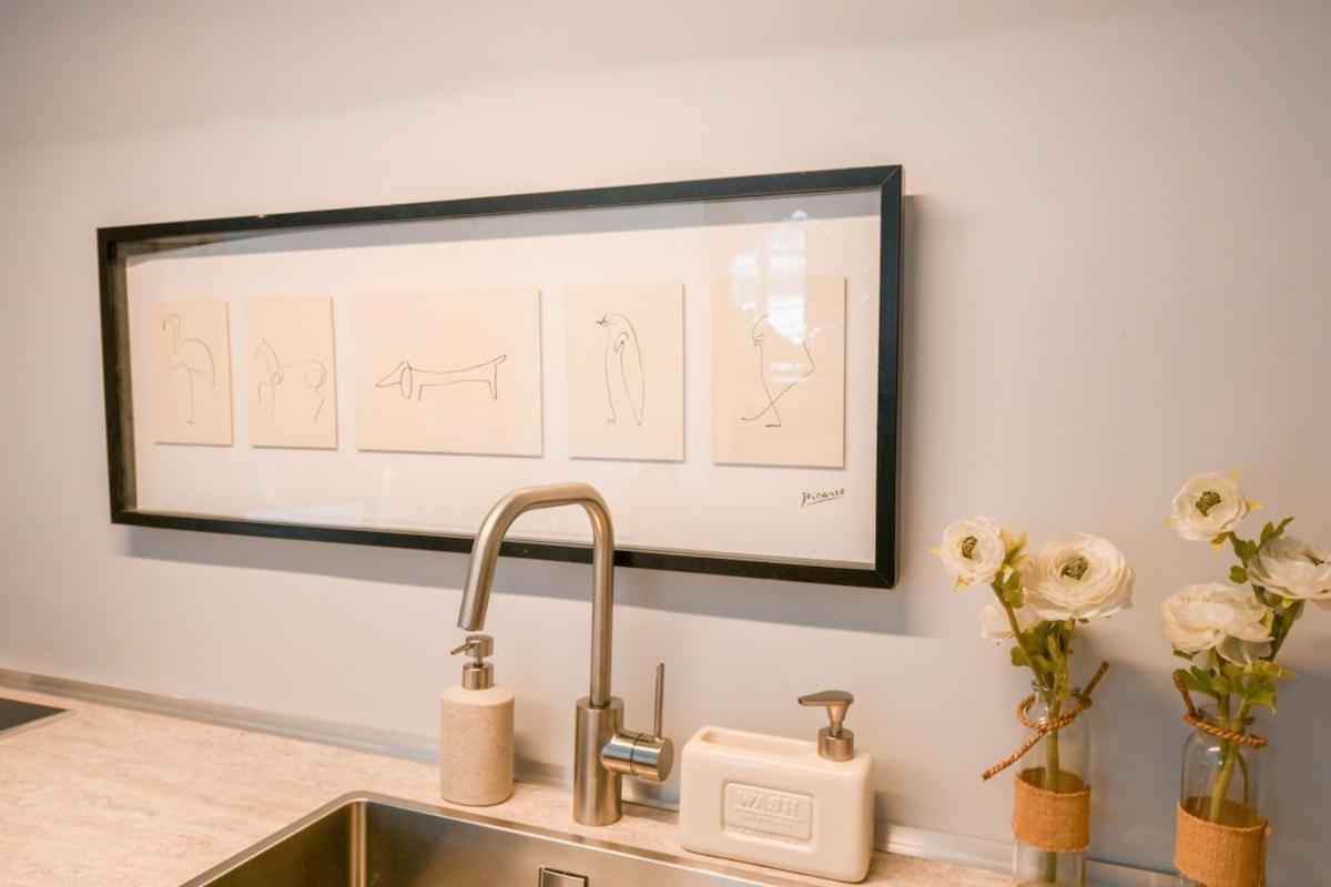 Chic On The Champs-elysees With Ac Apartment *