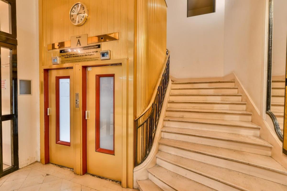 Apartment Chic On The Champs-elysees With Ac Paris
