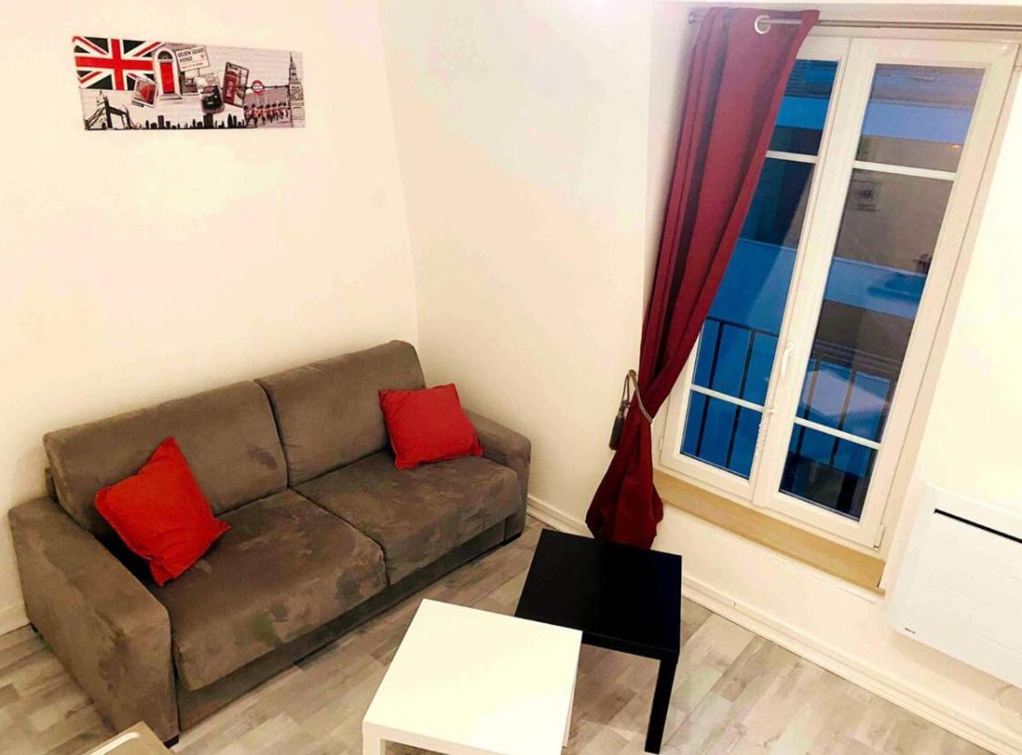 Elegant Entierement Amenage Apartment Paris