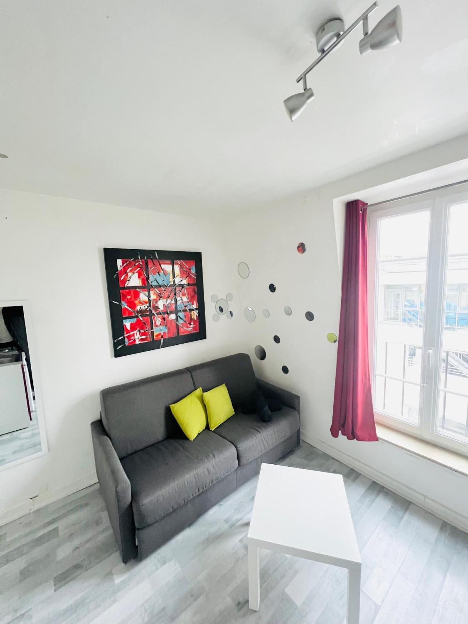 Apartment Elegant Entierement Amenage Paris