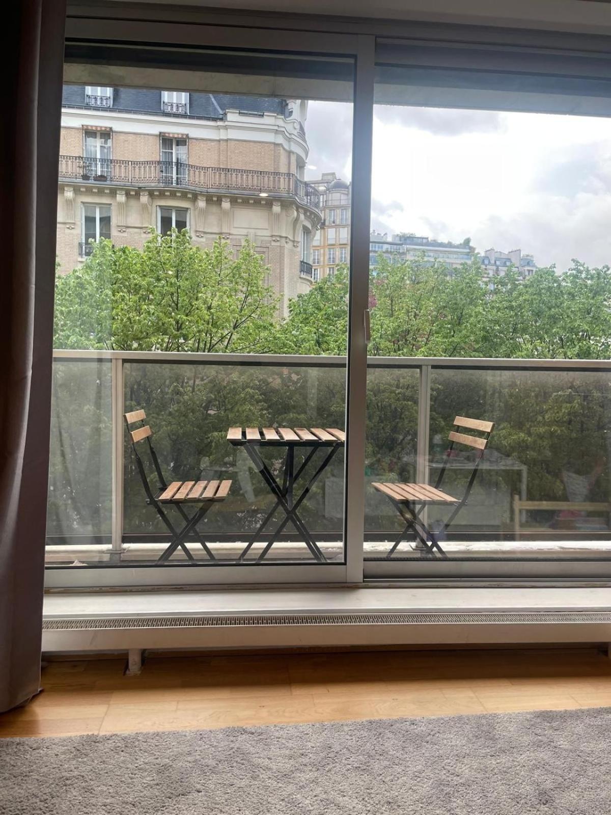 2 Bedrooms Tour Eiffel Trocadero 16 Apartment *