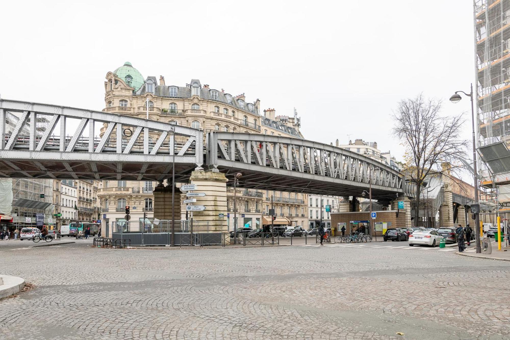 Le Bertrand - Cosy - 7 Pers- Invalides-tour Eiffel Apartment Paris