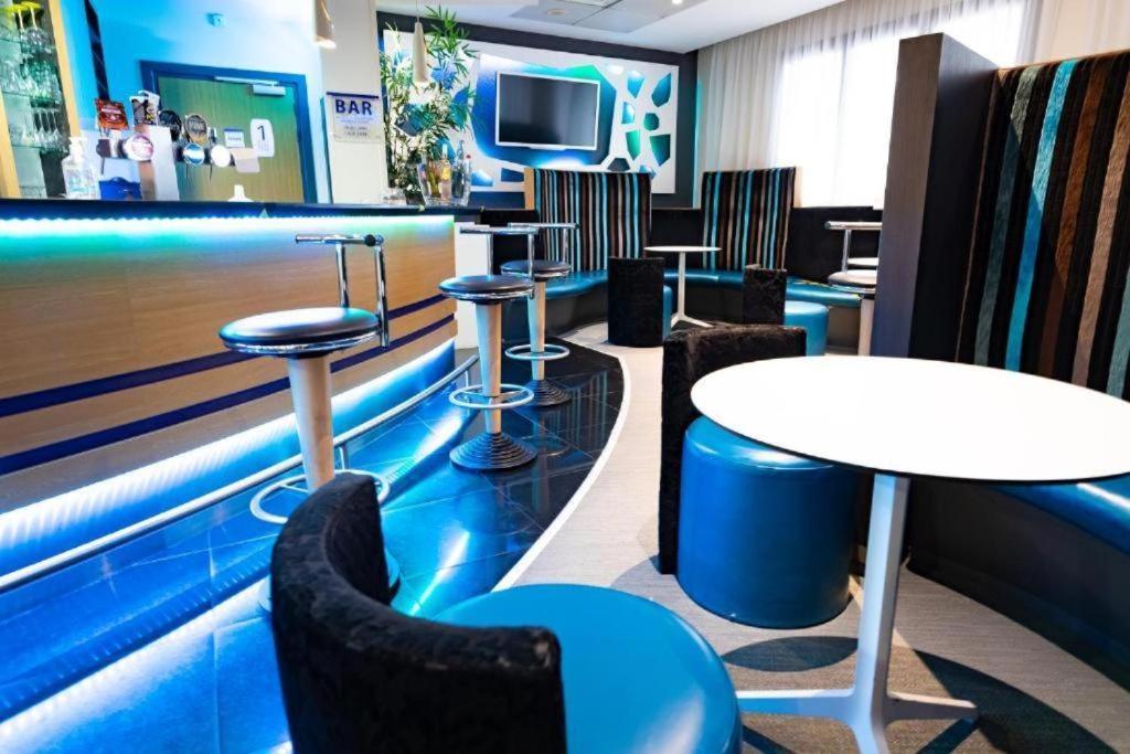 Eiffel Citea Dayroom Espace Sans Nuitee Et Partagee Chatillon Nuitee -- Repos Journee Ou Espace Travail 8-19h Proche Tour Eiffel Ou Usage Bureau A L'heure En Journee -- Nuitee Chatillon Avenue