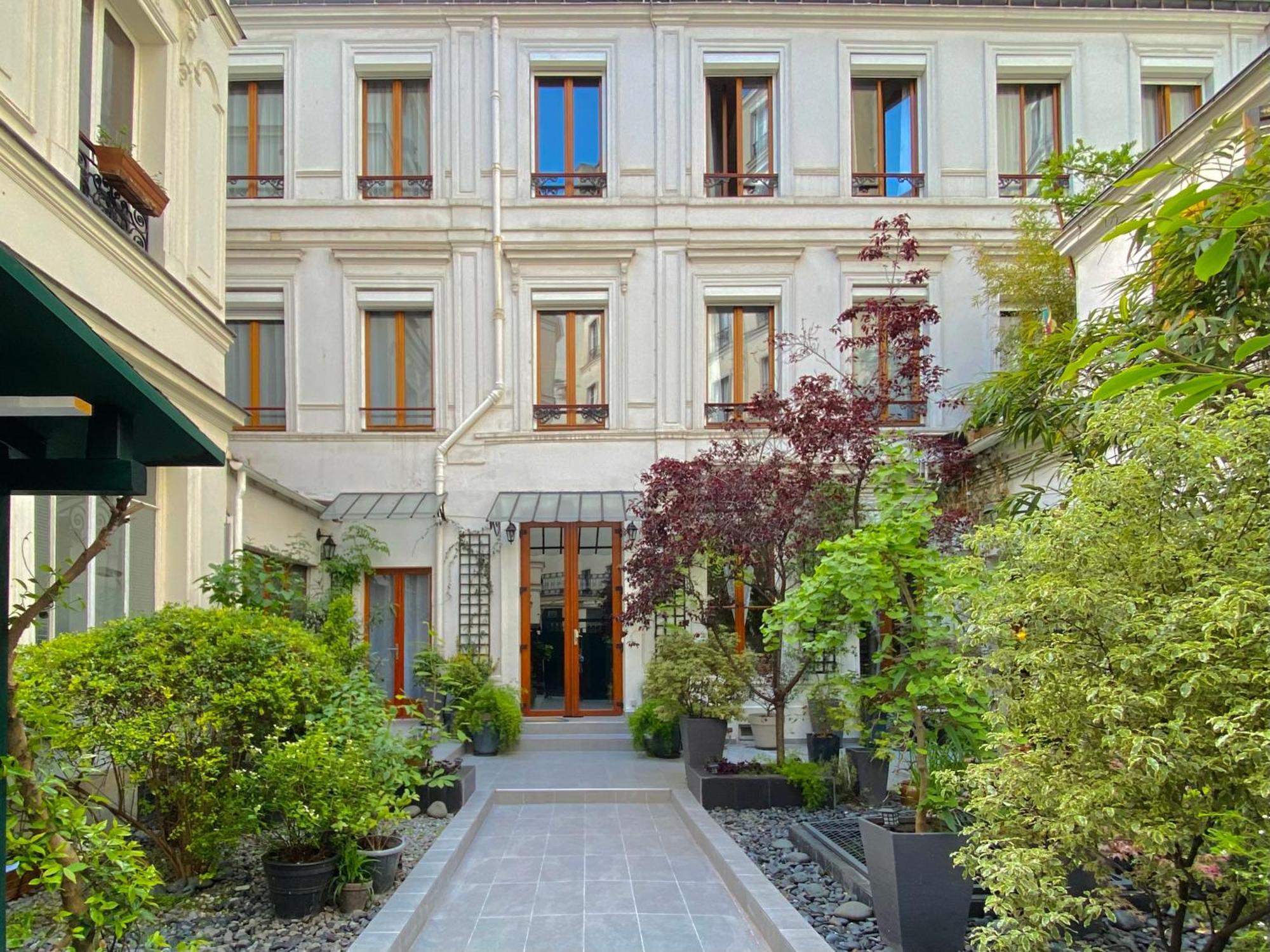 Camparis - - D'hotes Couette-café