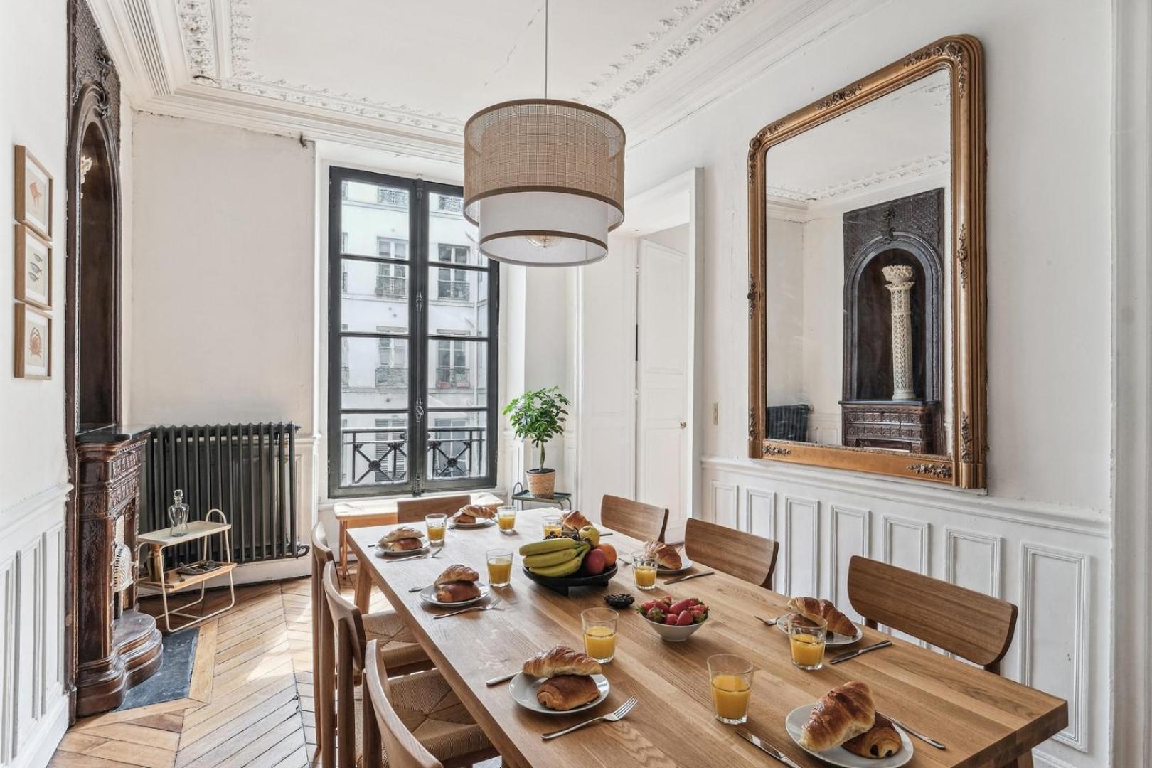 Bnbnook - Luxury 4br 2ba - De & Louvre *