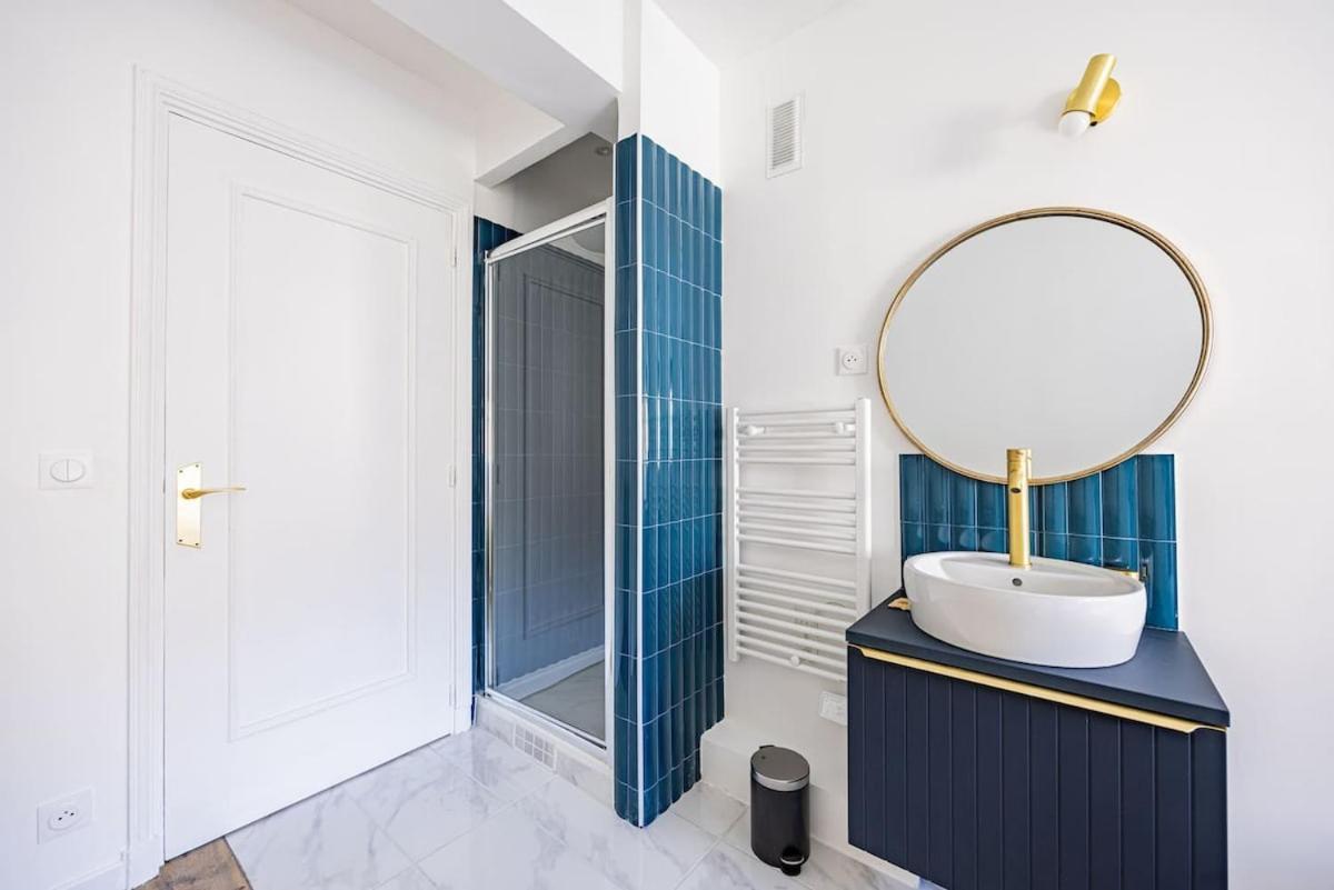 Apartment 3 Bedroom #3sdb#champ De Mars# Eiffel Tower *